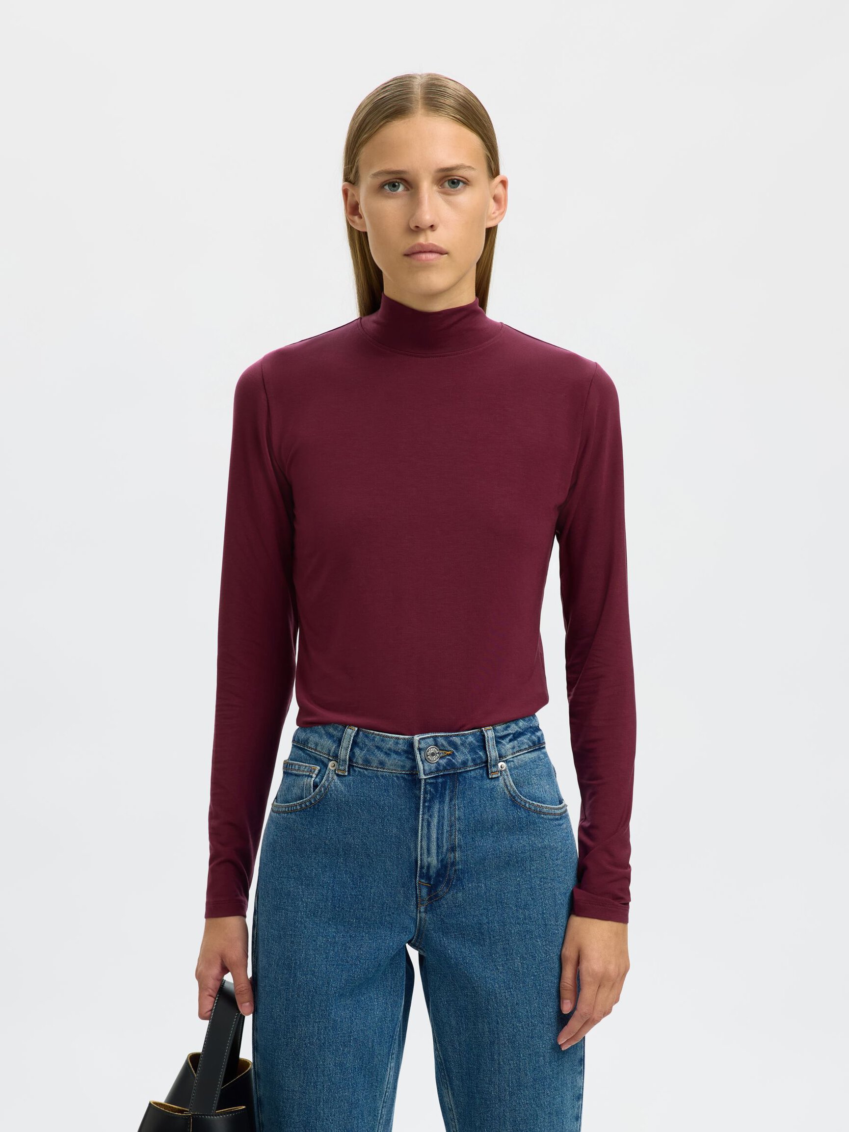 BASIC HIGH NECK LONG SLEEVED TOP