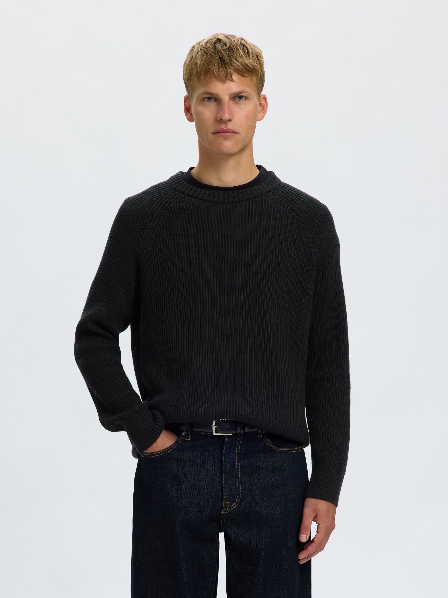 MAILLE TORSADÉE PULL RAS DU COU