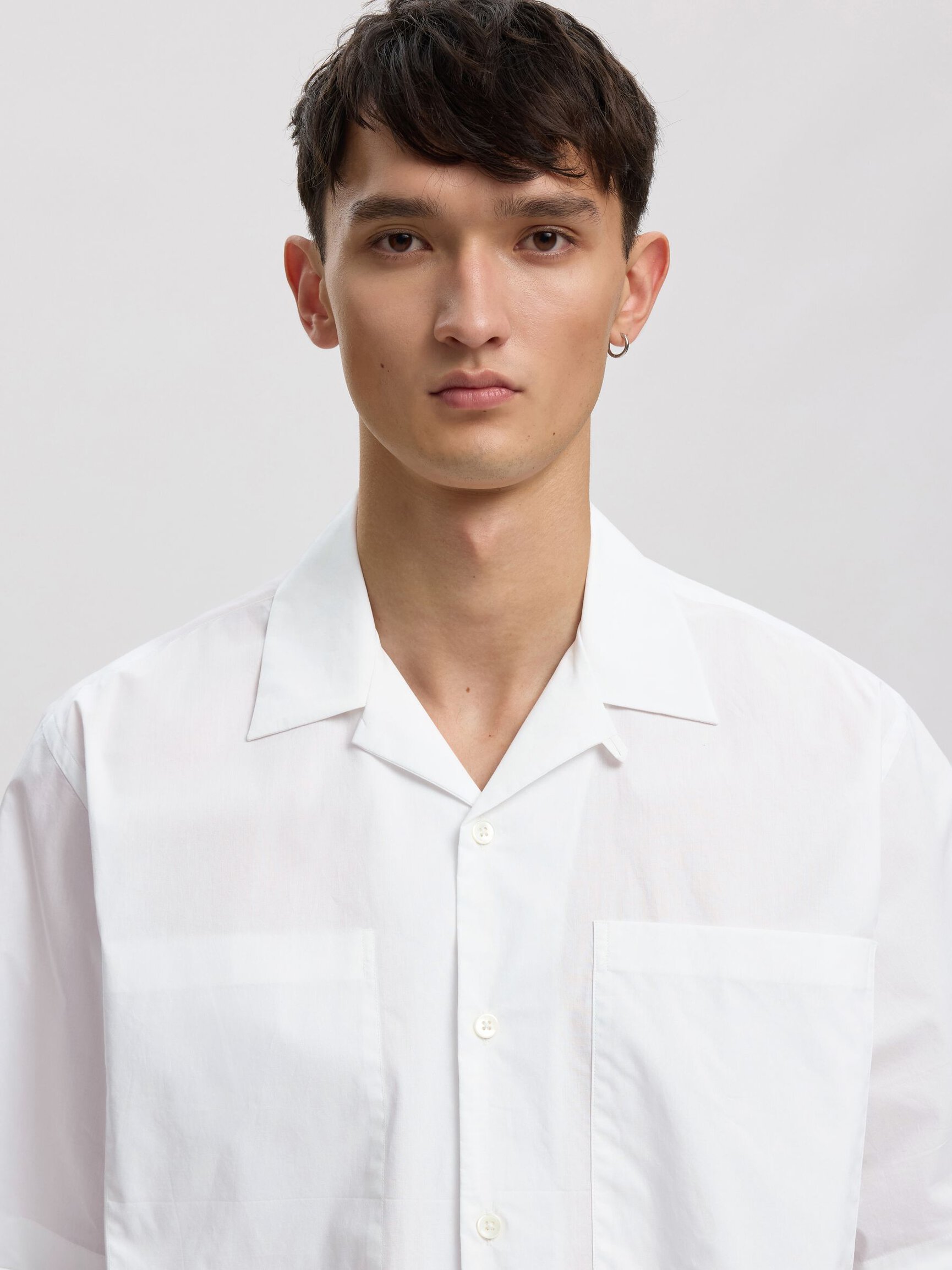 RELAXED FIT SHORT SLEEVED SHIRT