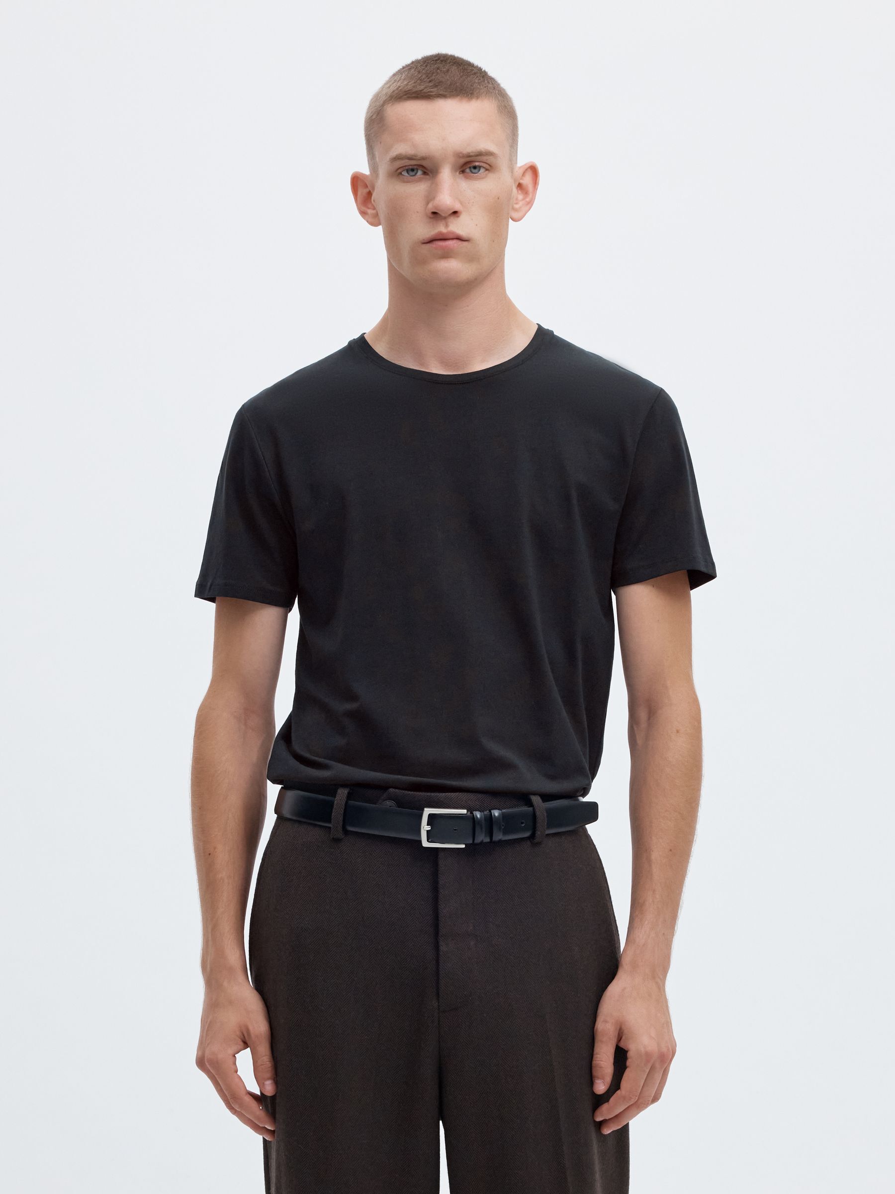 SHORT-SLEEVED T-SHIRT
