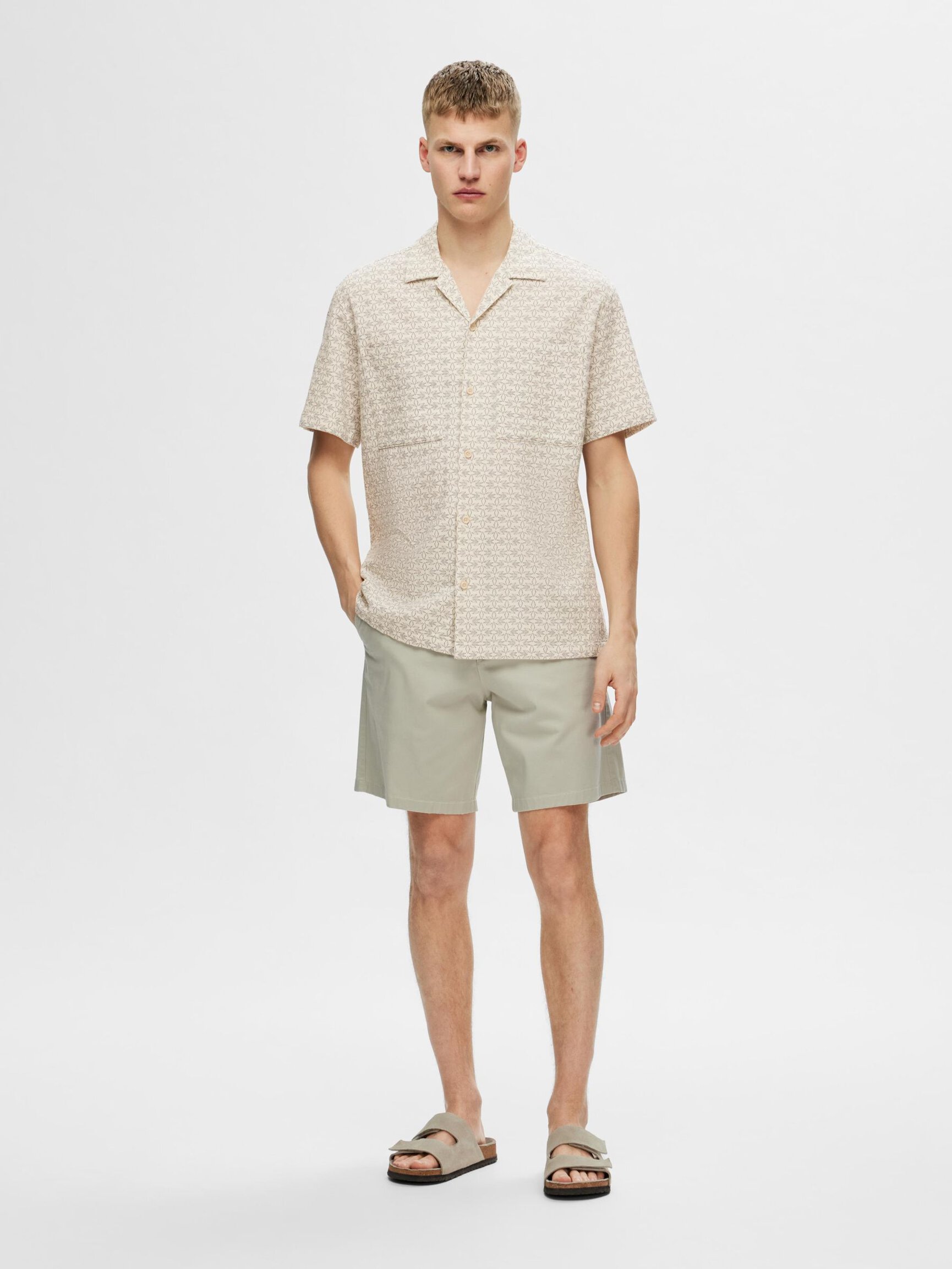 KOSZULA Z KRÓTKIM RĘKAWEM