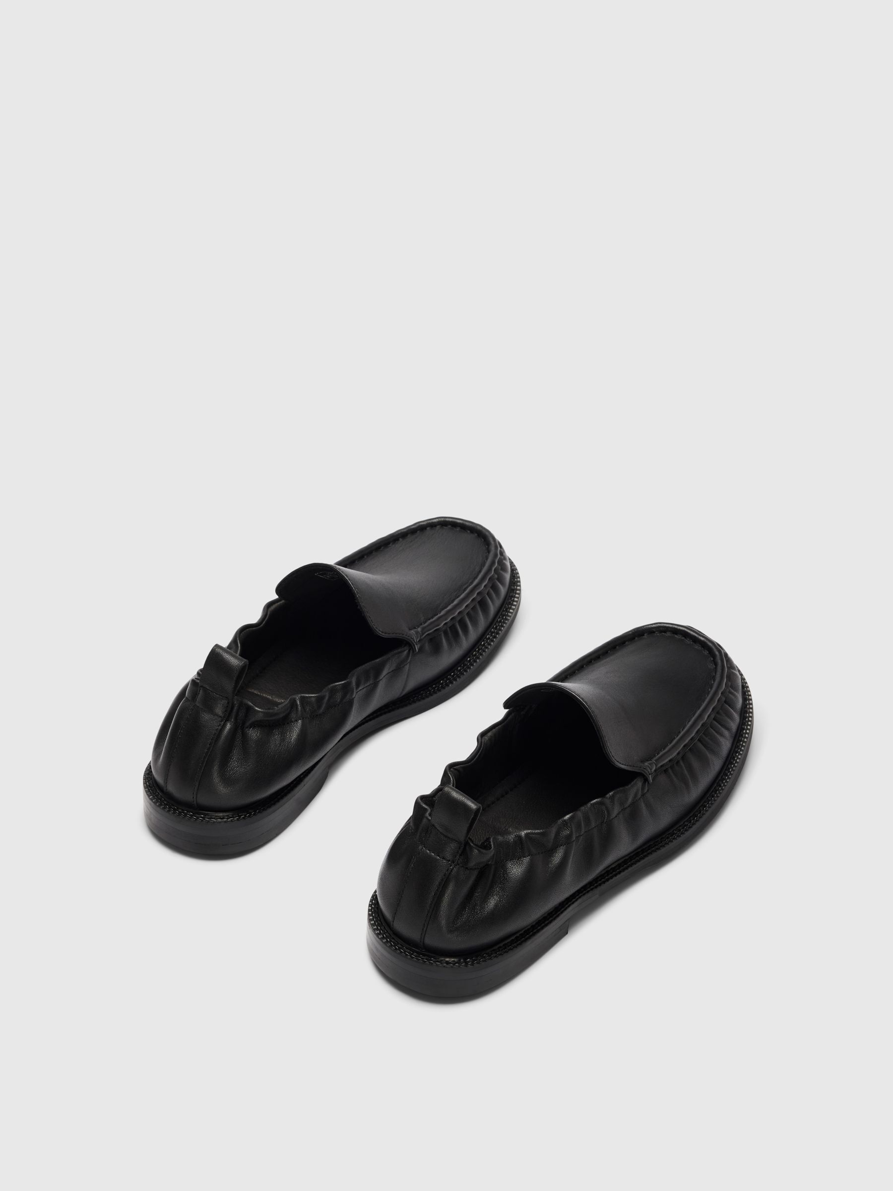 LEATHER  LOAFERS
