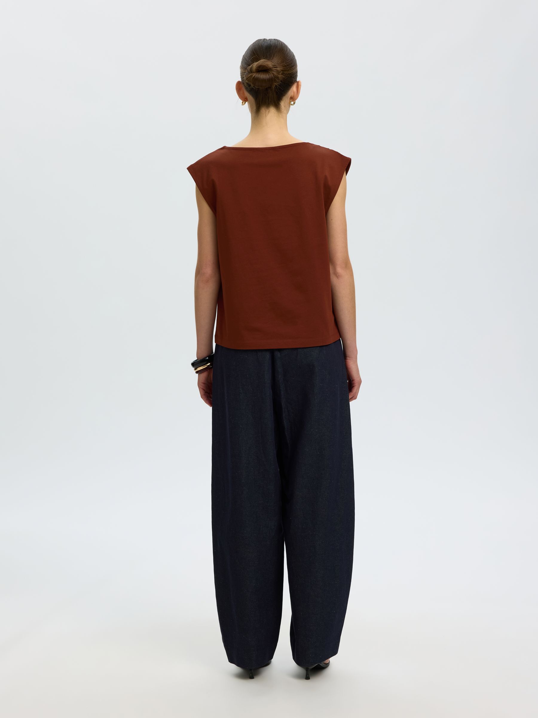 COTTON SLEEVELESS TOP