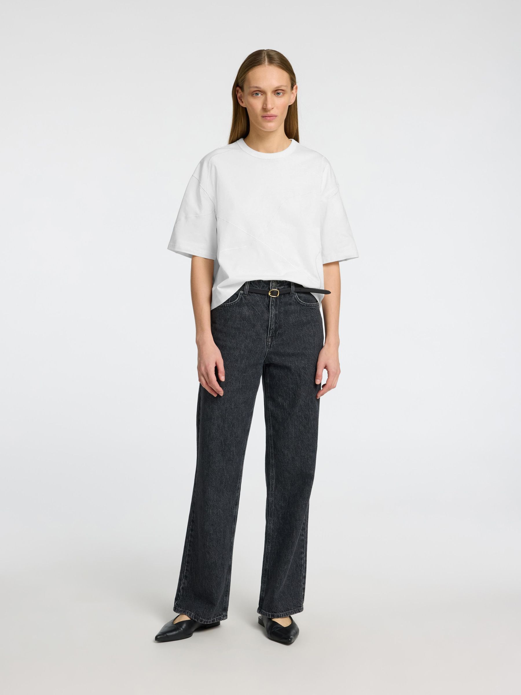 EMBROIDERED CROPPED T-SHIRT