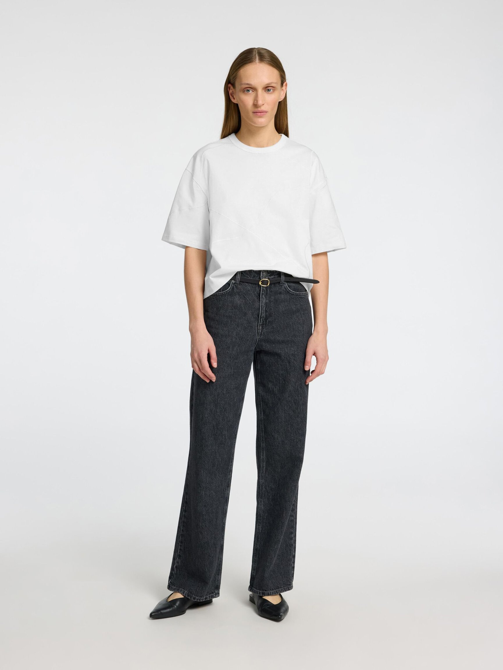 EMBROIDERED CROPPED T-SHIRT
