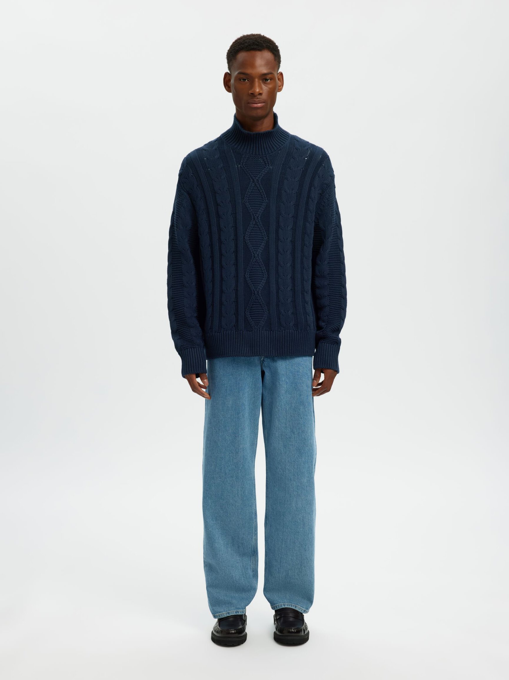 100% BAUMWOLL ROLLKRAGENPULLOVER