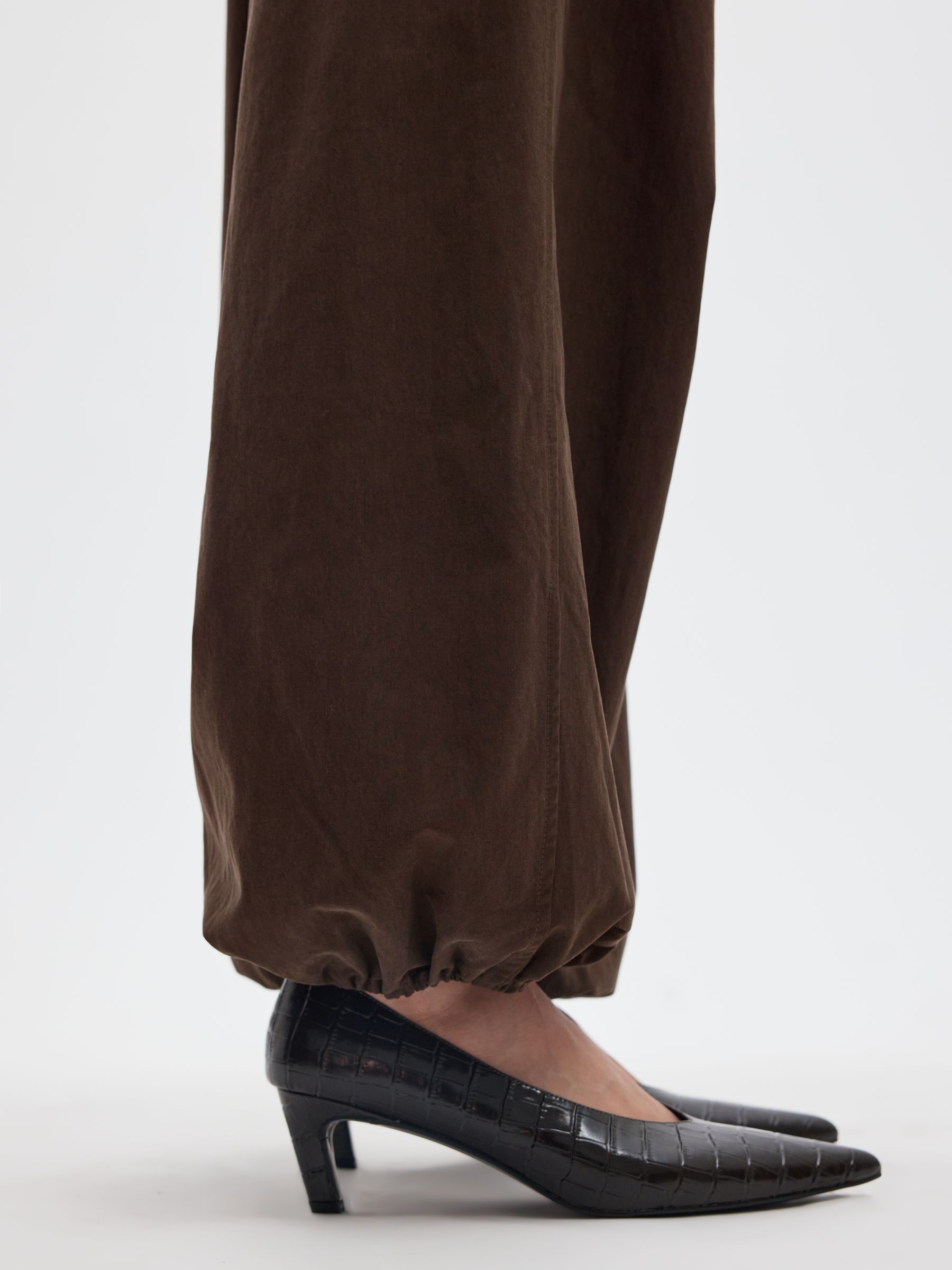MID WAISTED BALLOON TROUSERS