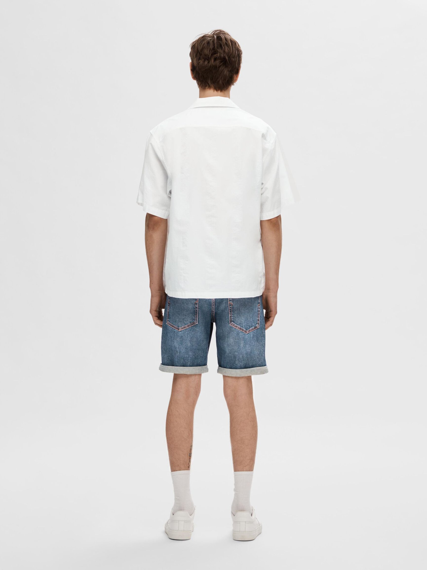 CAMICIA A MANICHE CORTE