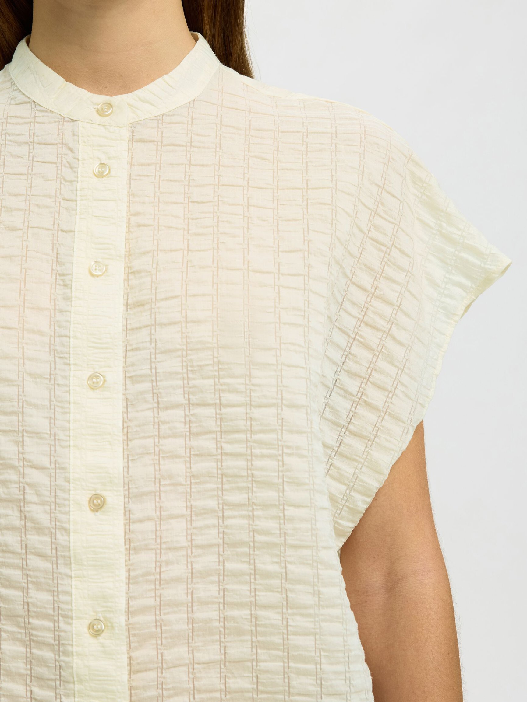 OVERSIZED SHORT SLEEVED SHIRT