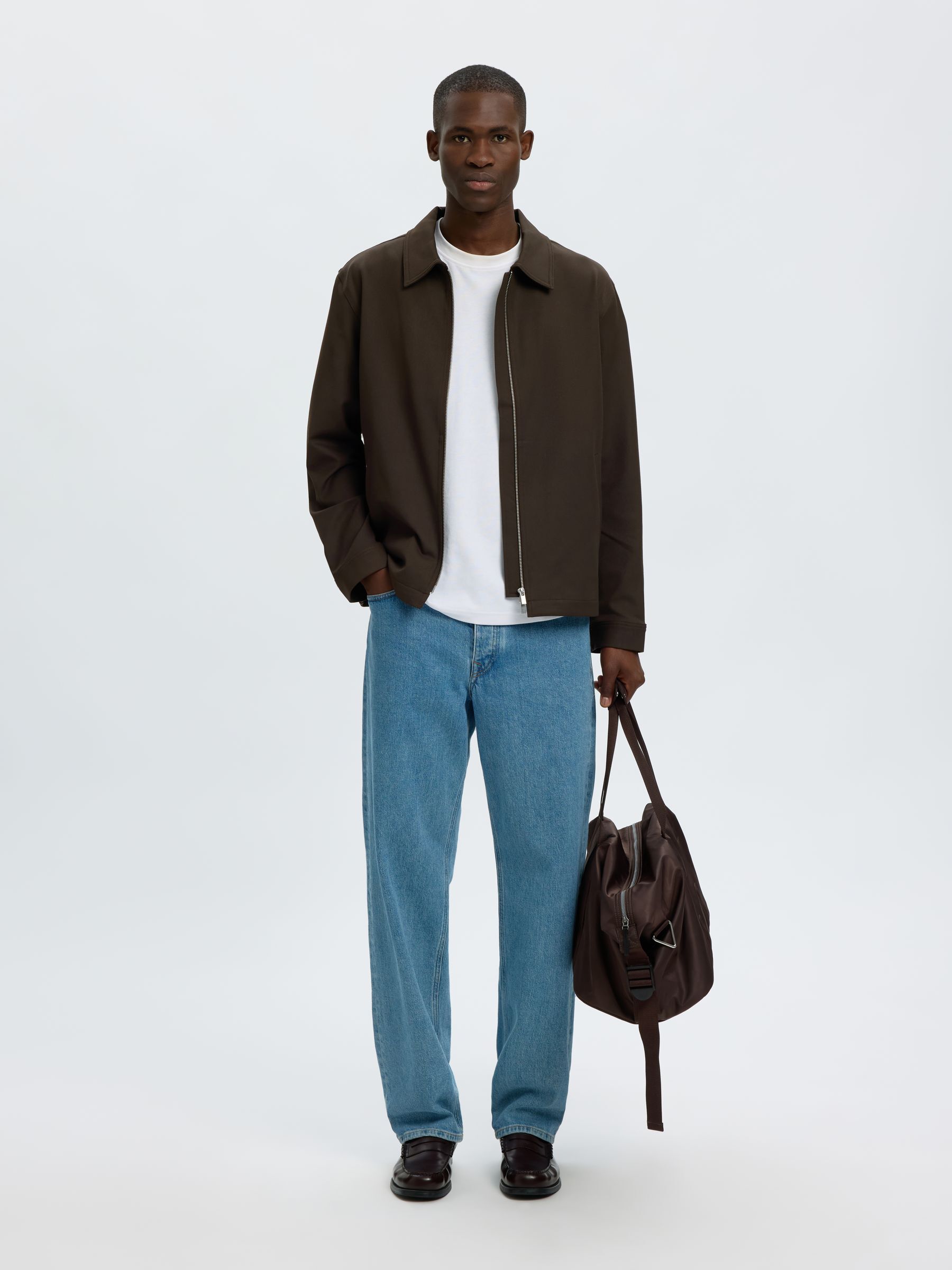 COUPE CLASSIQUE VESTE