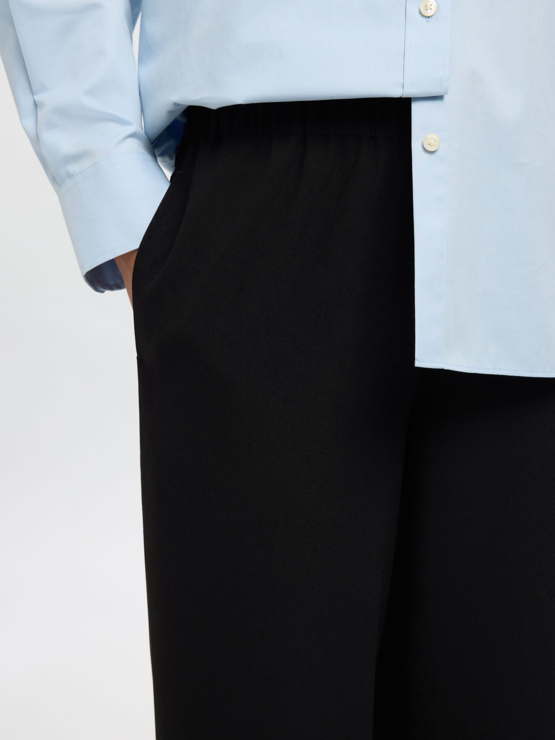 CLASSIC WIDE-LEG TROUSERS