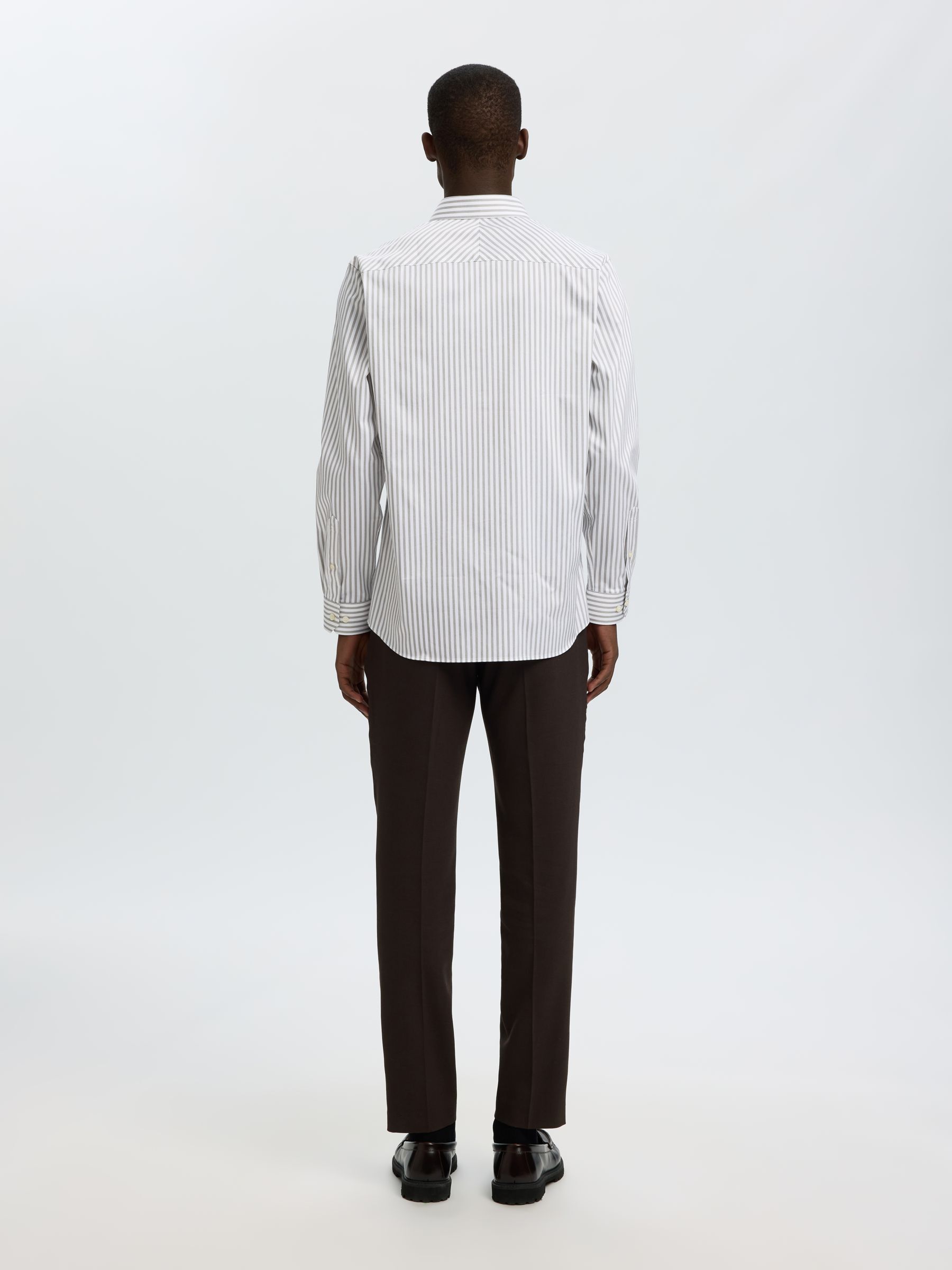 SLIM FIT SKJORTE