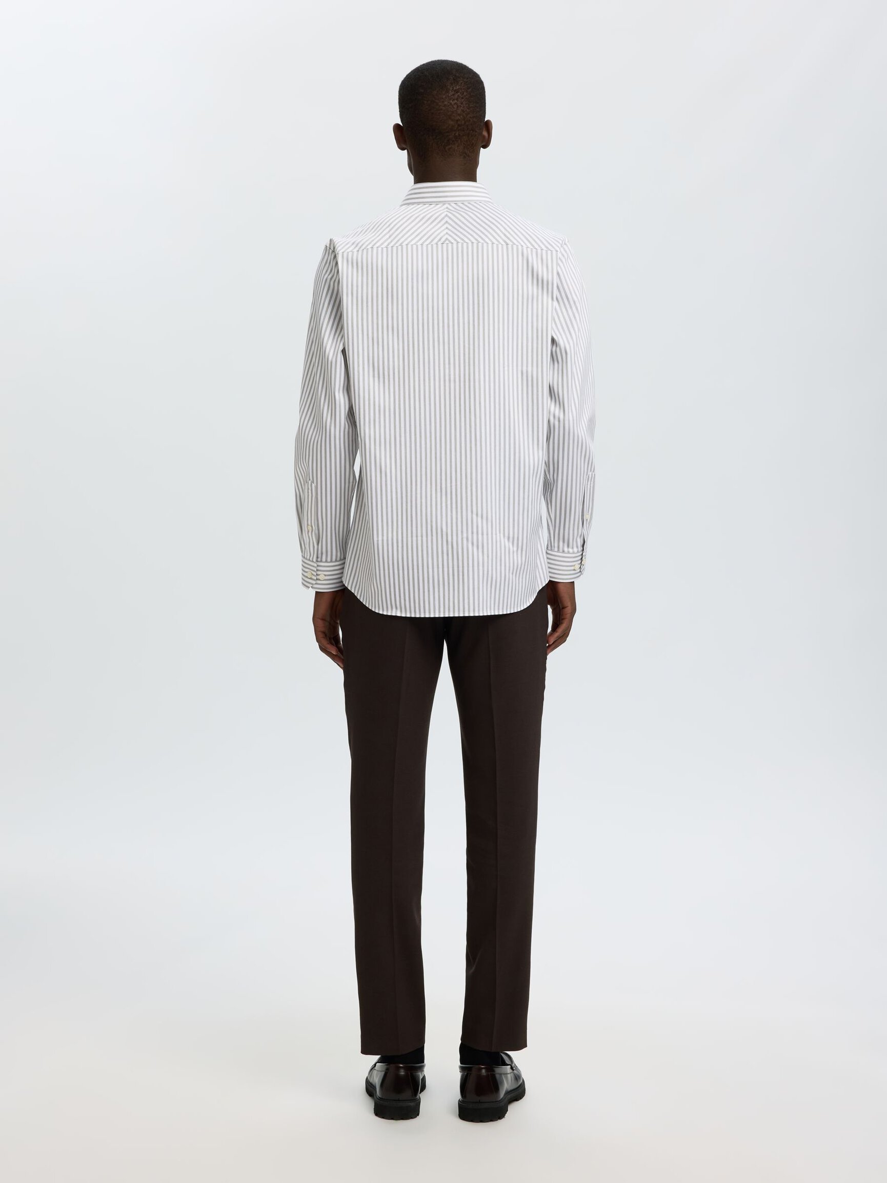 SLIM FIT SKJORTE