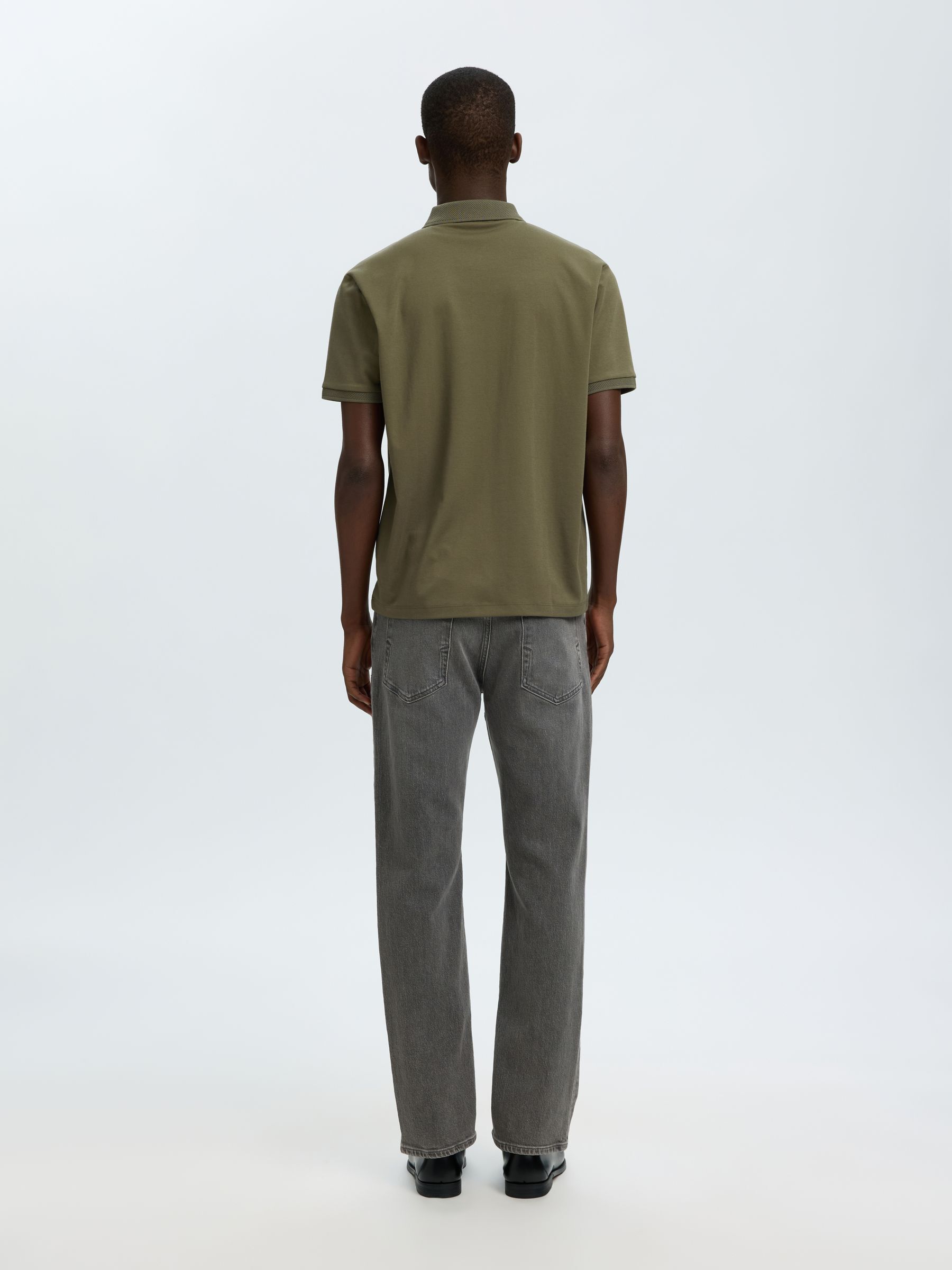 KORTÆRMET LYNLÅS STRIKKET POLOSHIRT