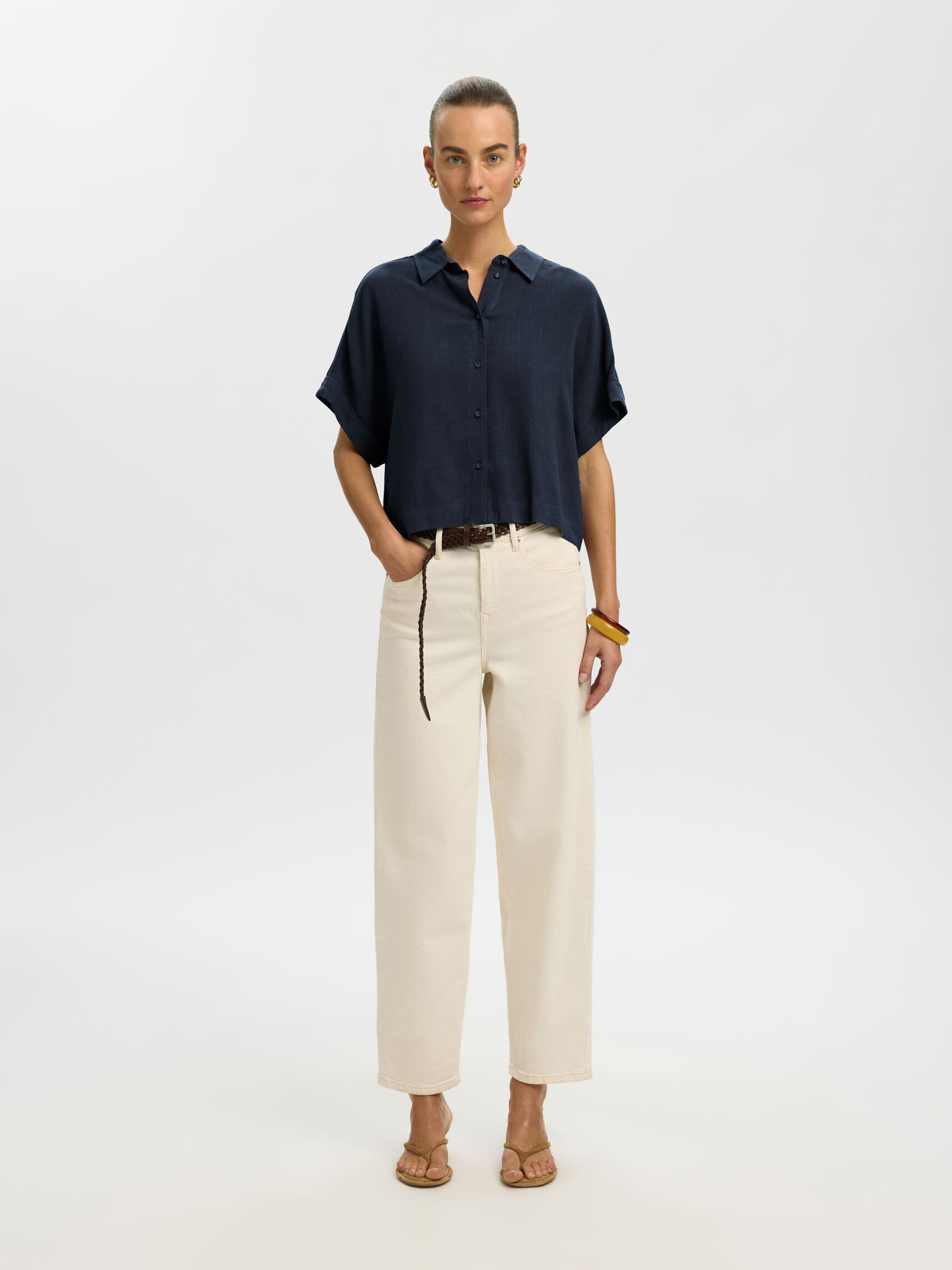 CROPPED SHORT SLEEVED SHIRT