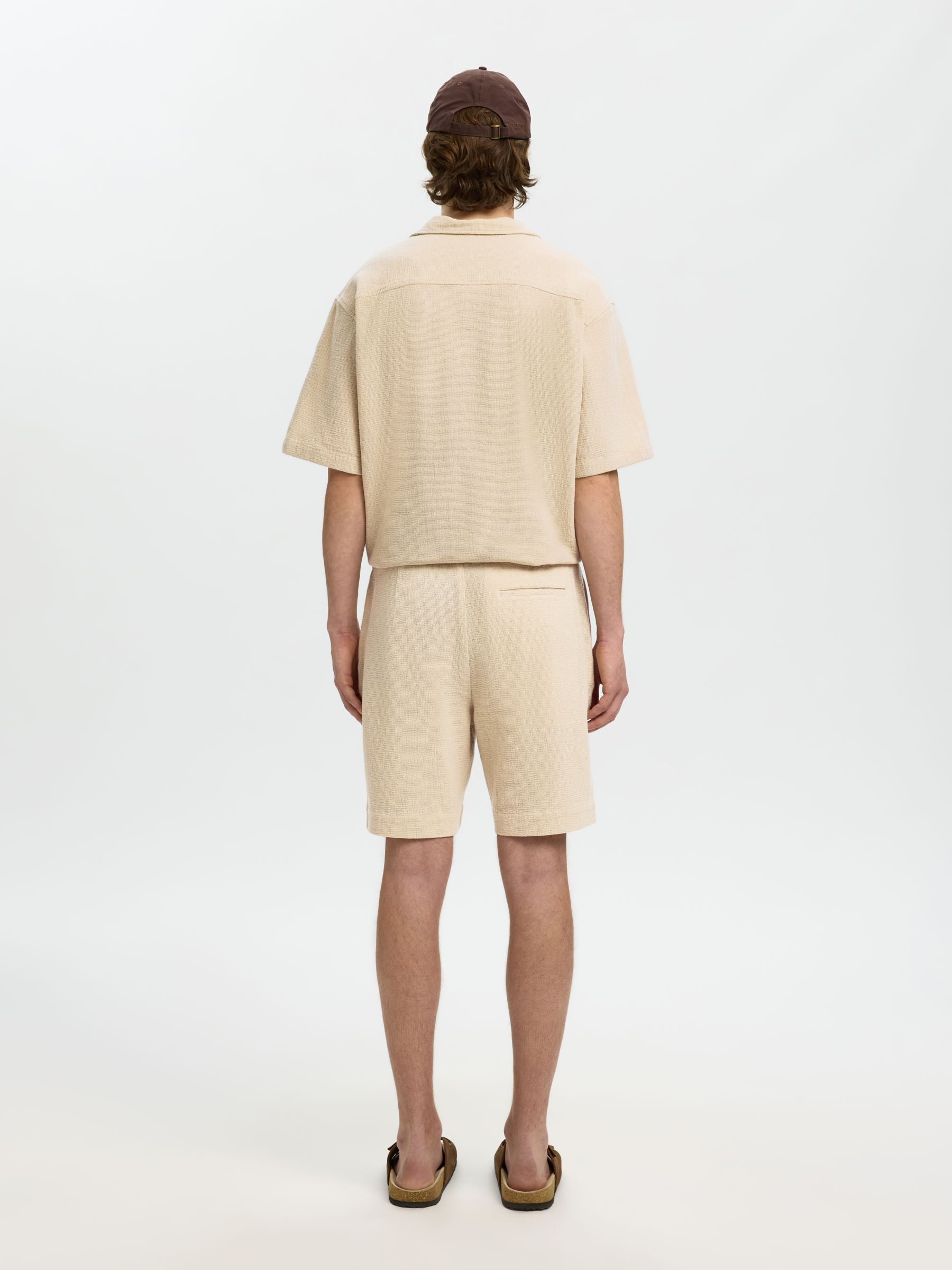 REGULAR FIT SHORTS