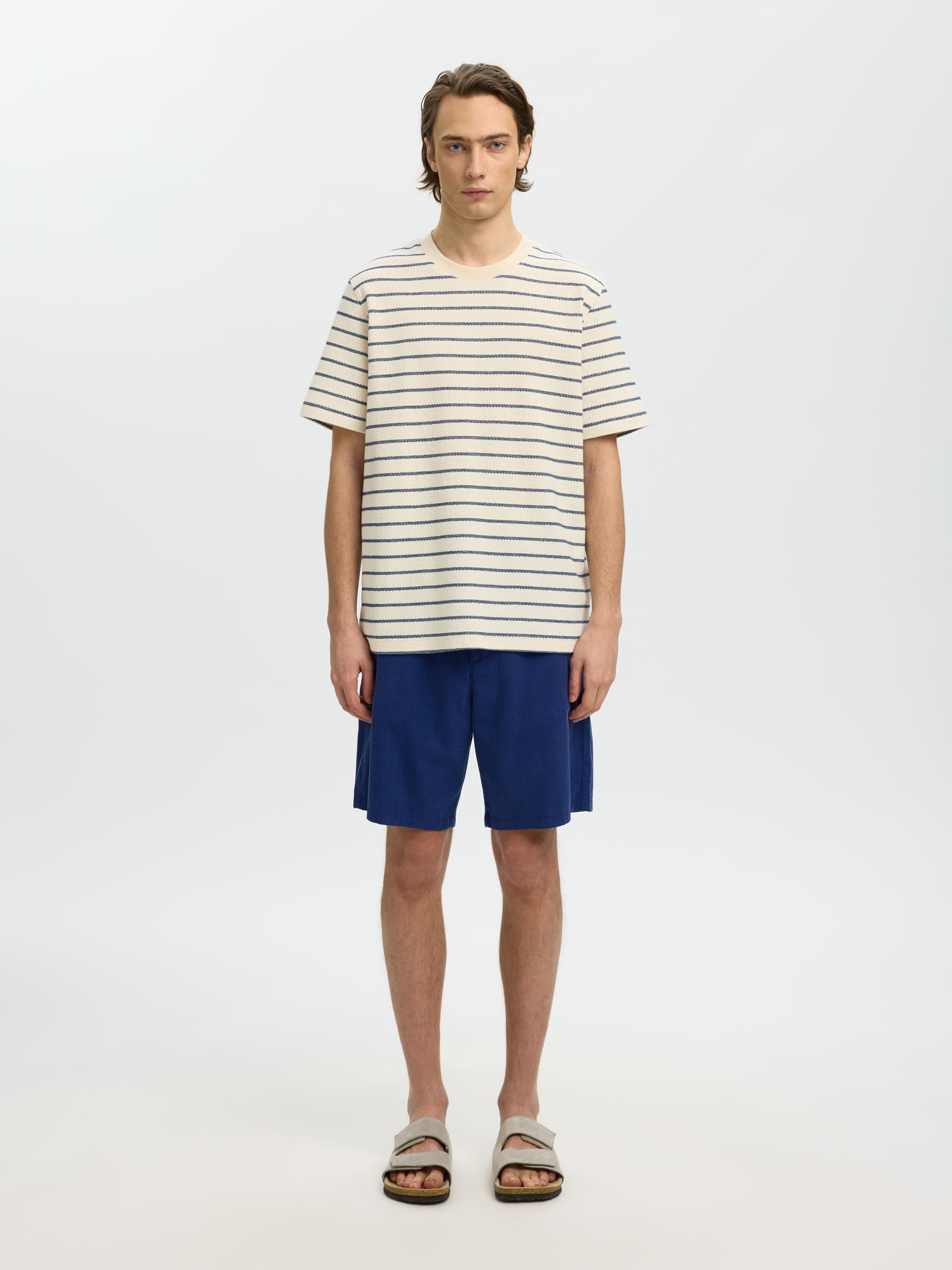 STRIPED REGULAR FIT T-SHIRT