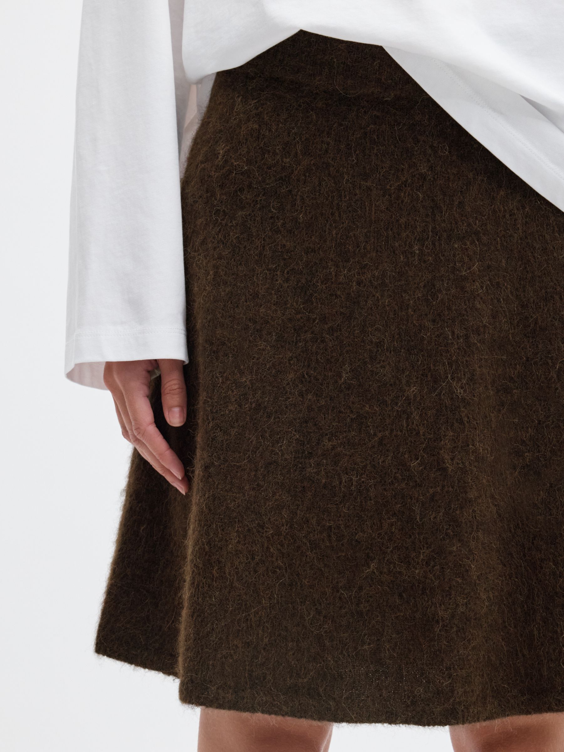 BRUSHED KNITTED SKIRT