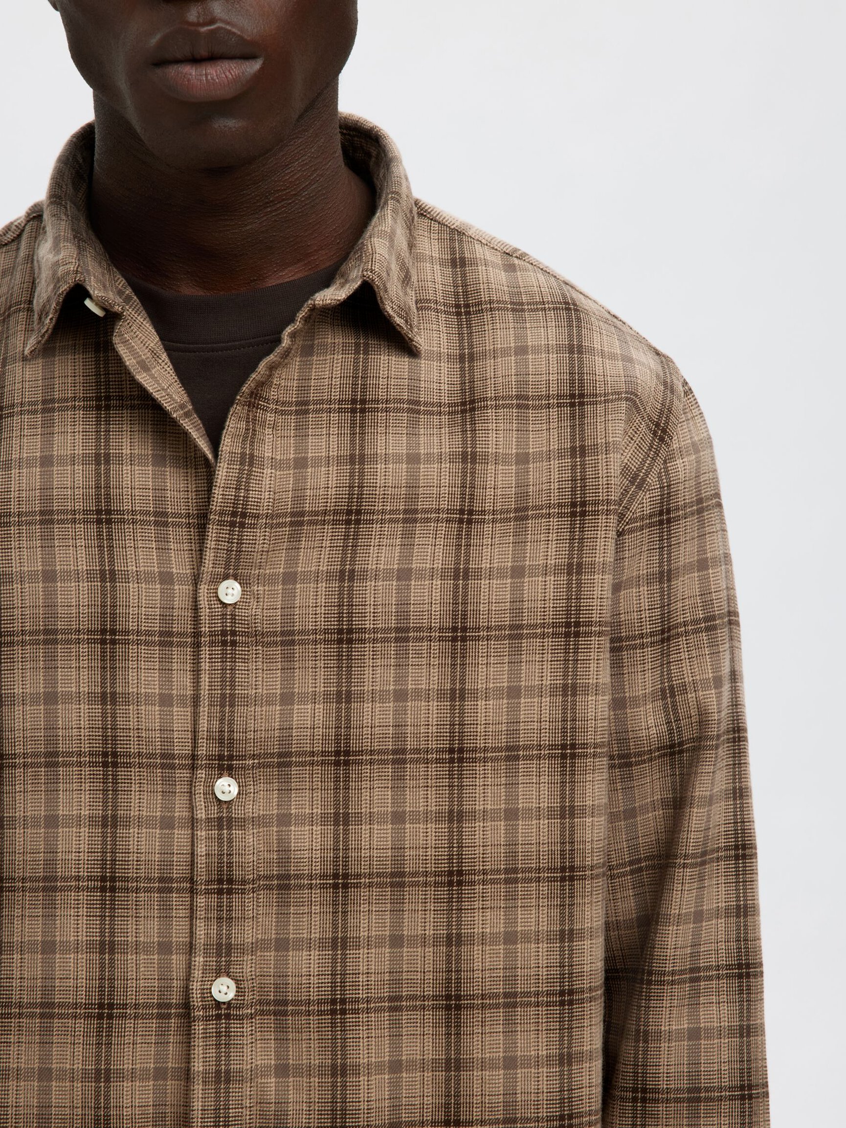 REGULAR FIT SHIRT