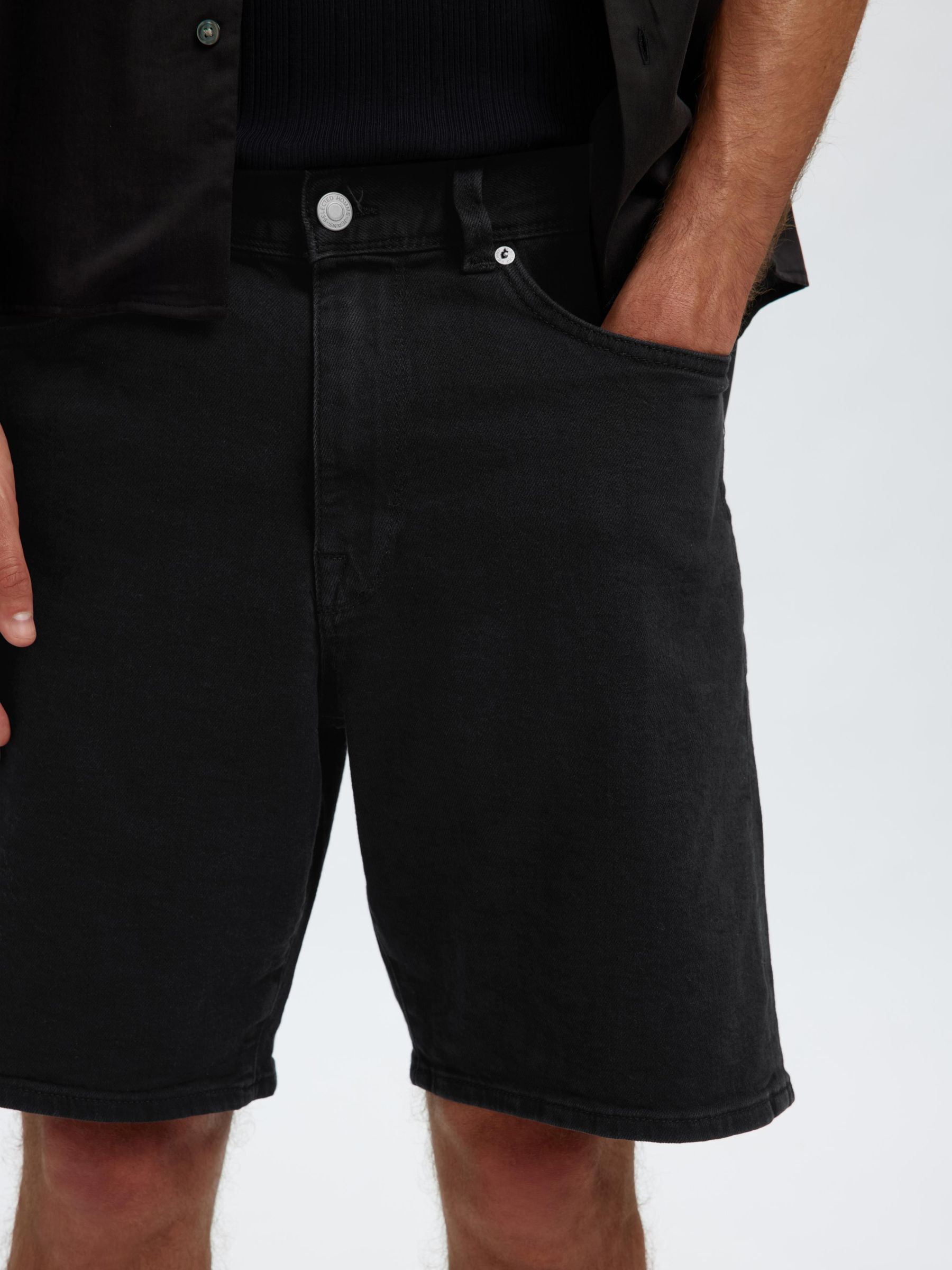 REGULAR FIT  DENIM SHORTS