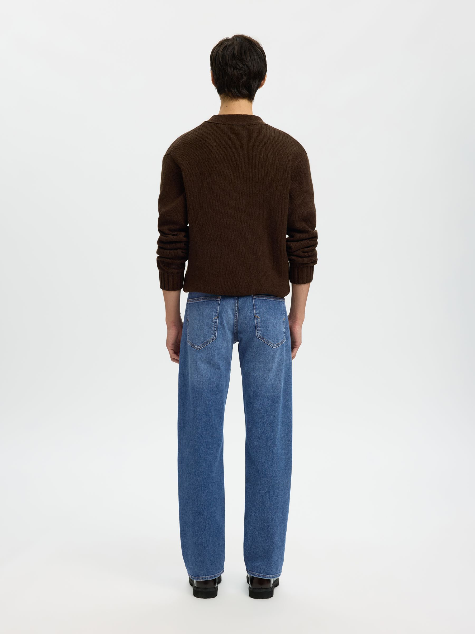 196 FLEX STRAIGHT FIT JEANS