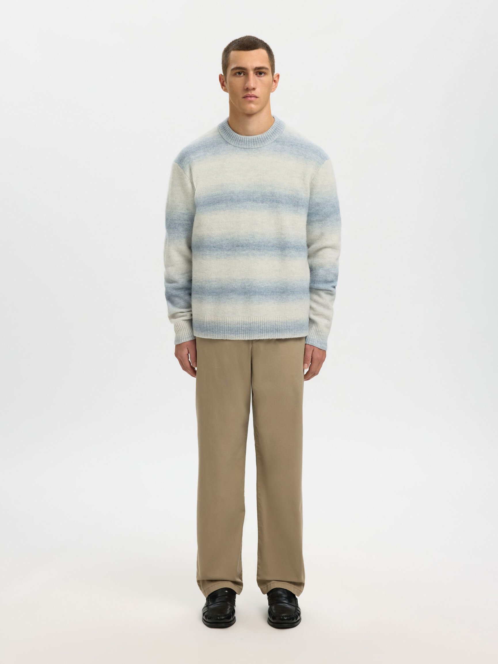 RELAXED FIT KNITTED PULLOVER