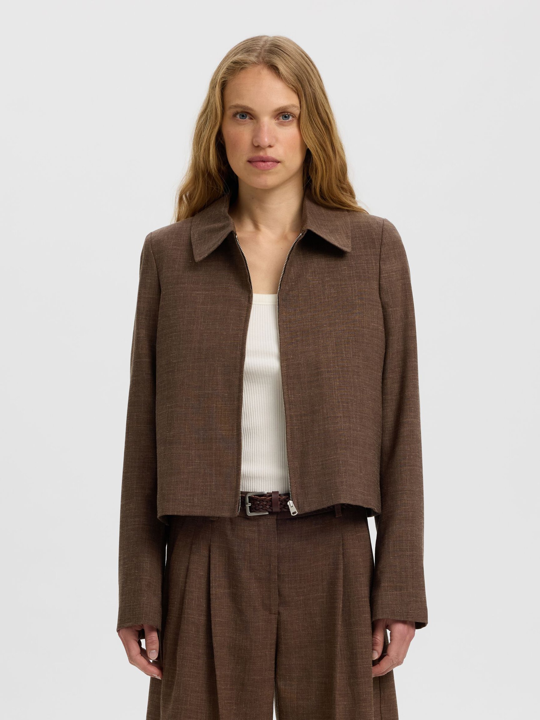 TAILORED SHORT JACKET