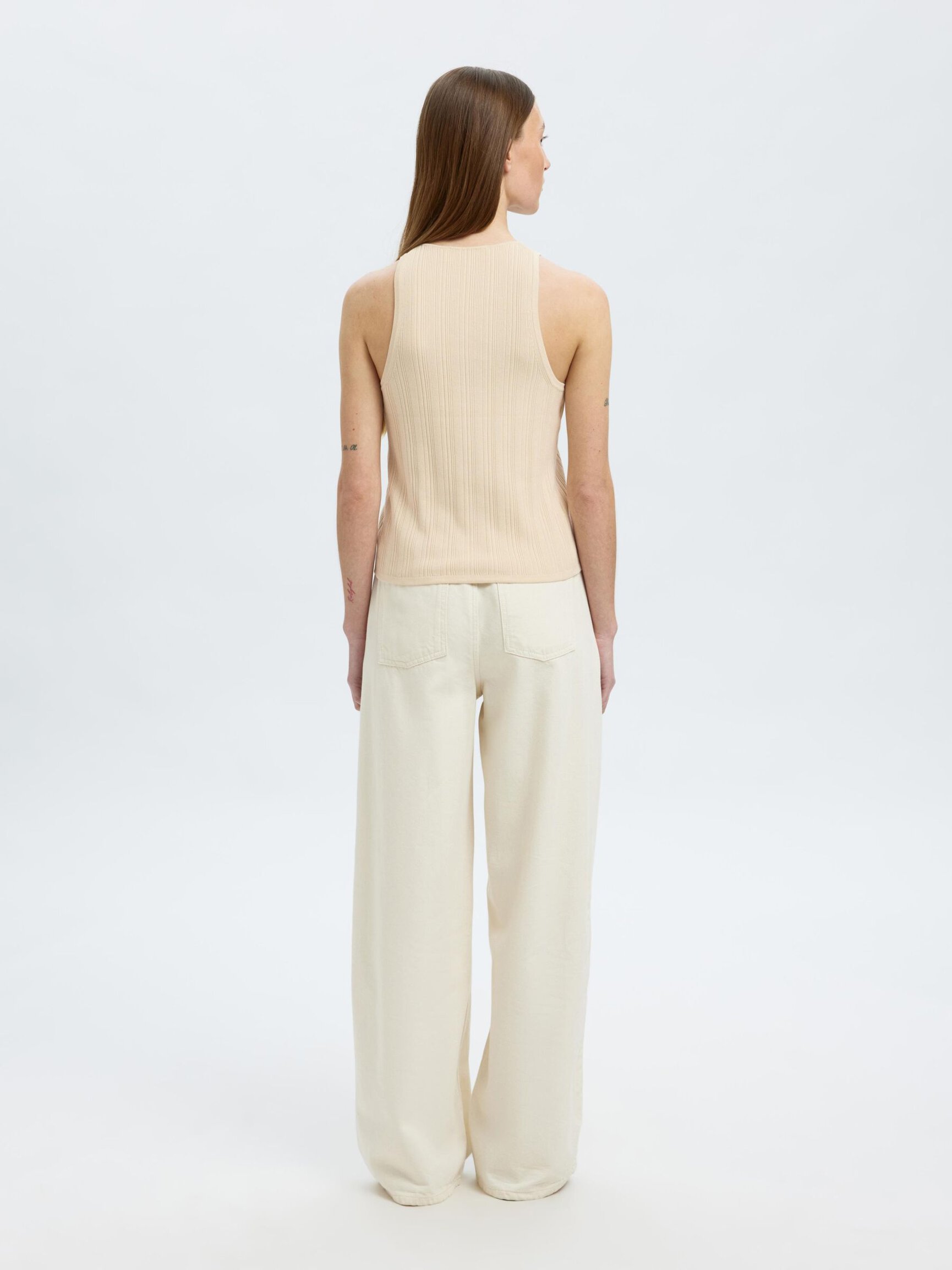 KNITTED SLEEVELESS TOP