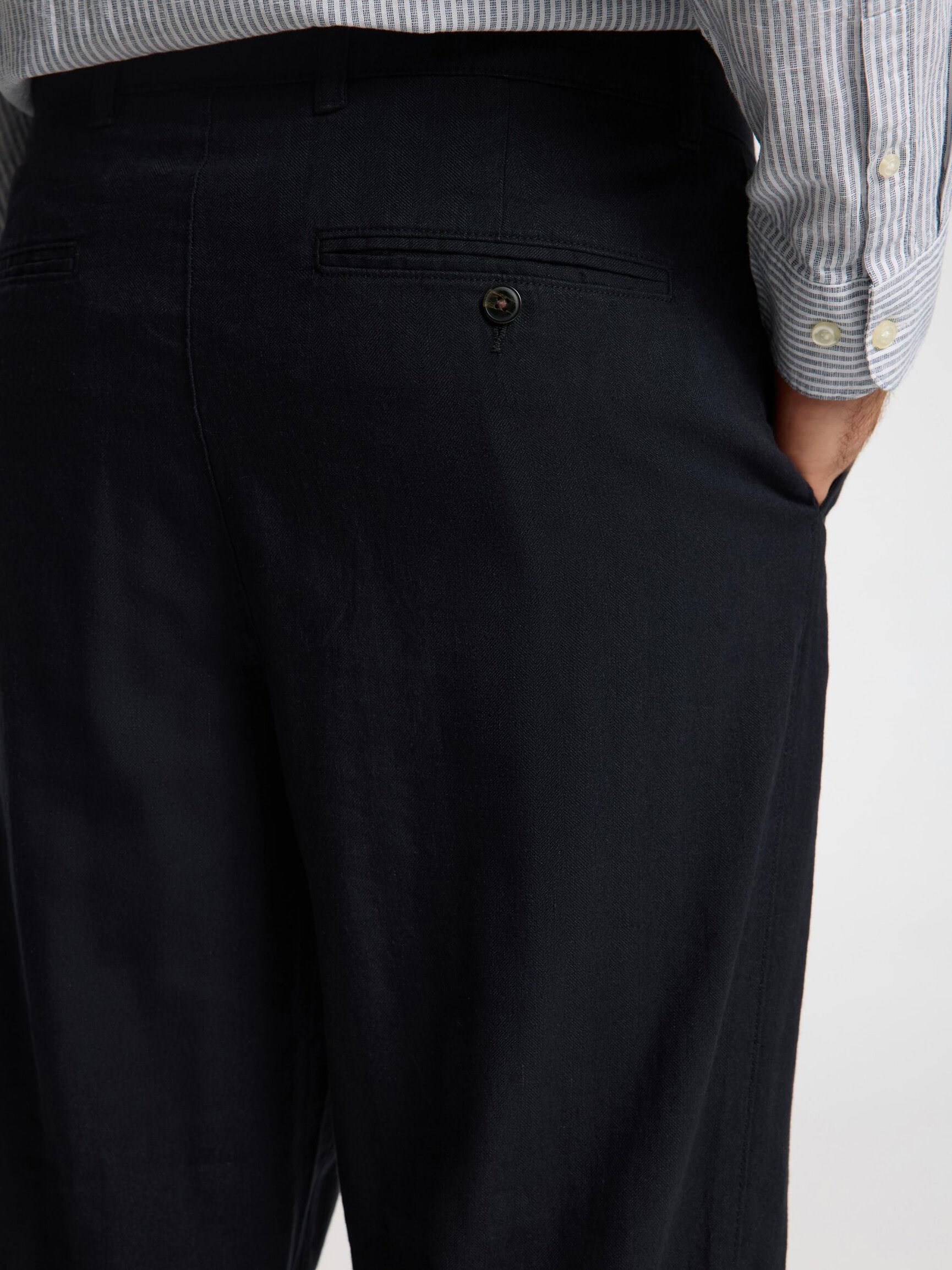 CROPPED RELAXED FIT TROUSERS