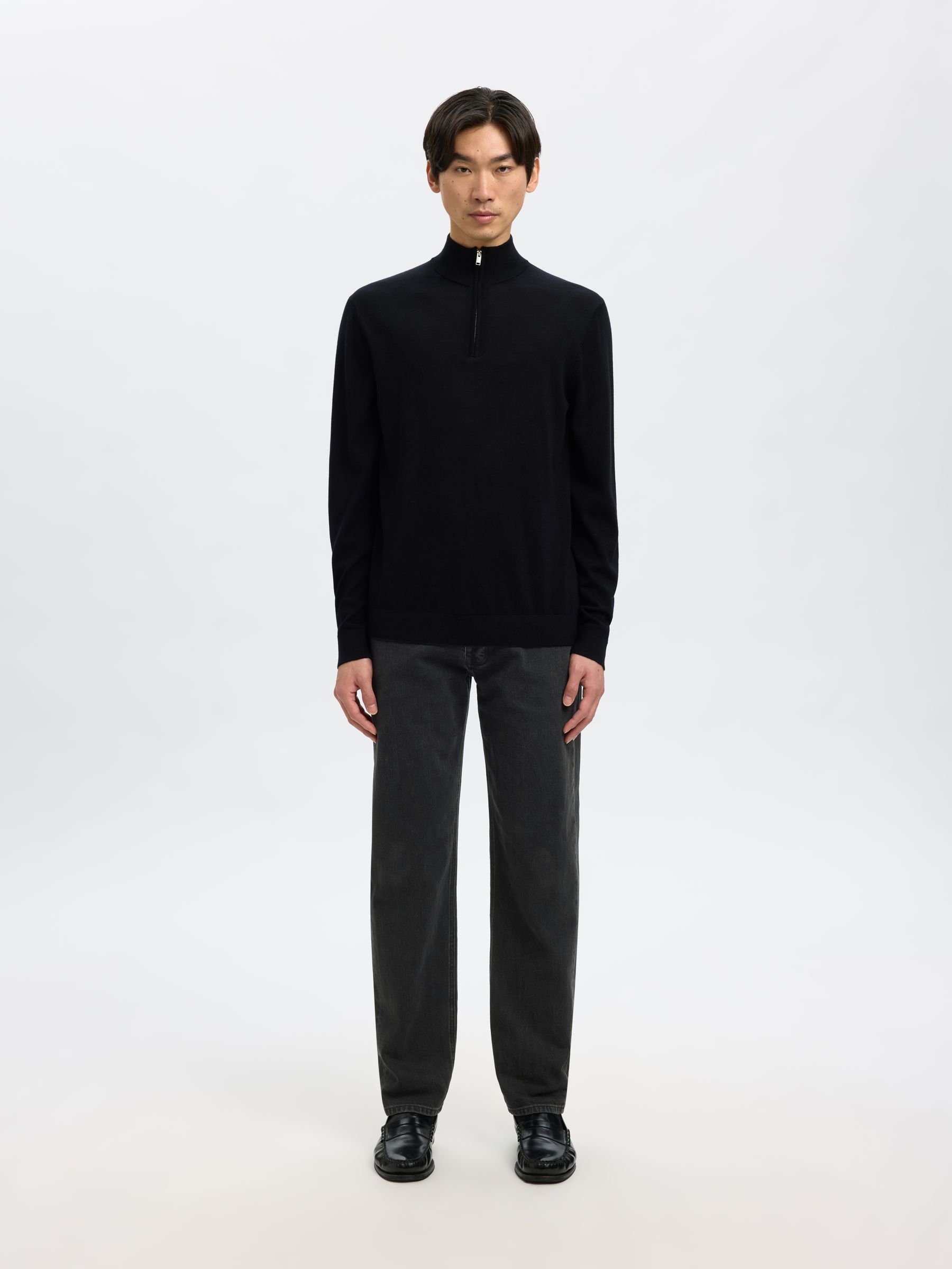 196 STRAIGHT FIT JEANS