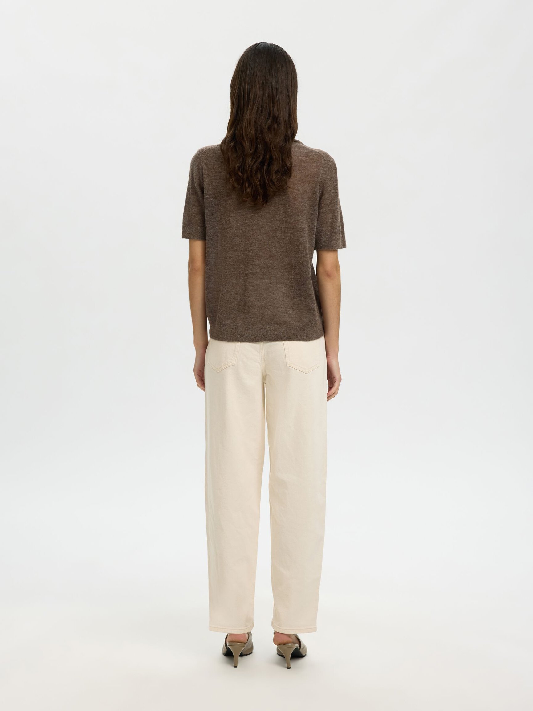 SHORT SLEEVED KNITTED TOP