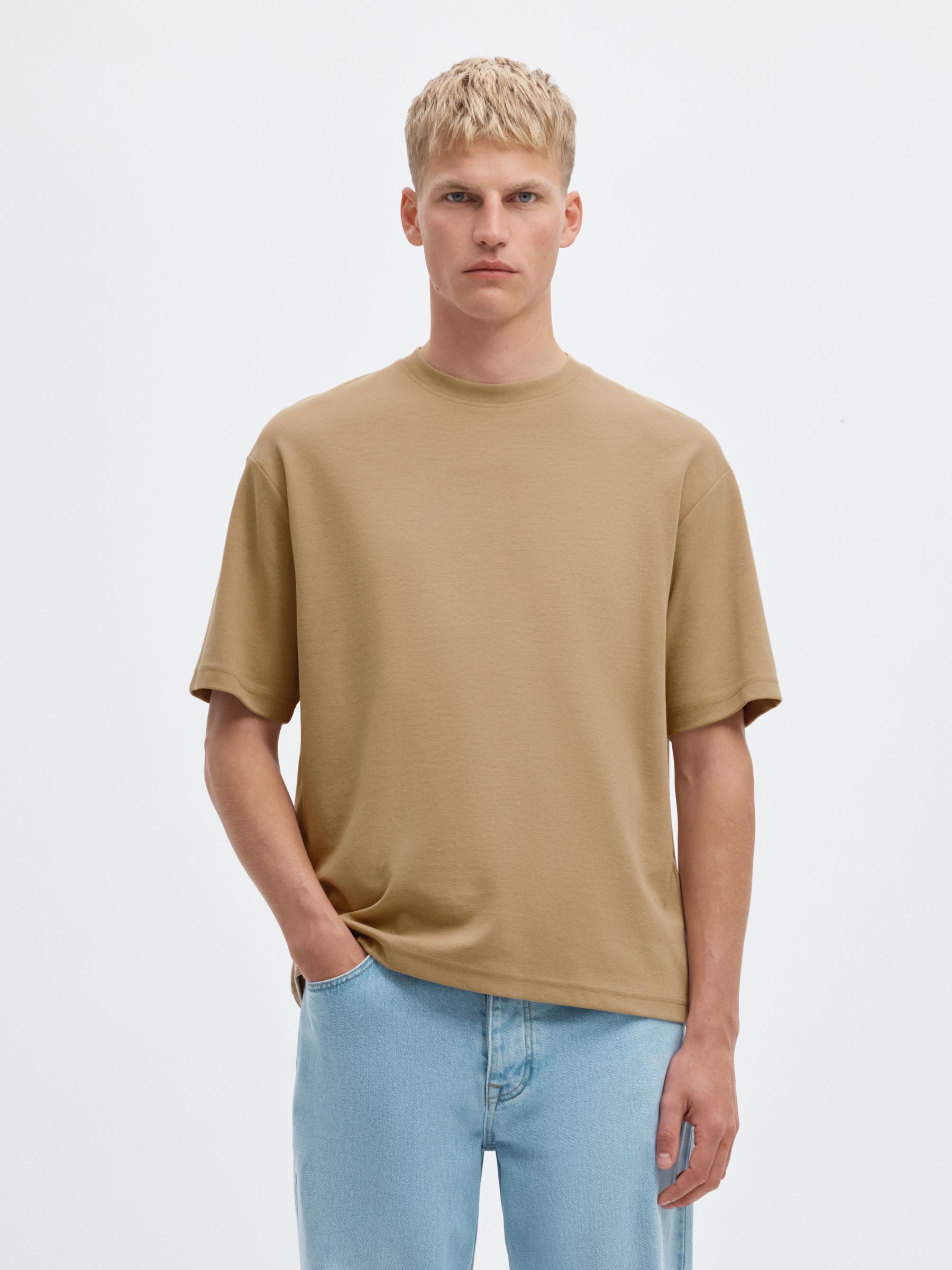 LOOSE FIT T-SHIRT