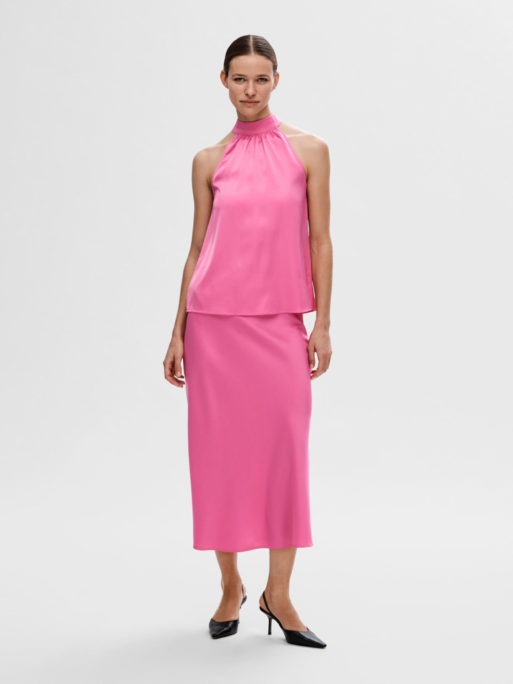 SATIN HALTERNECK TOP