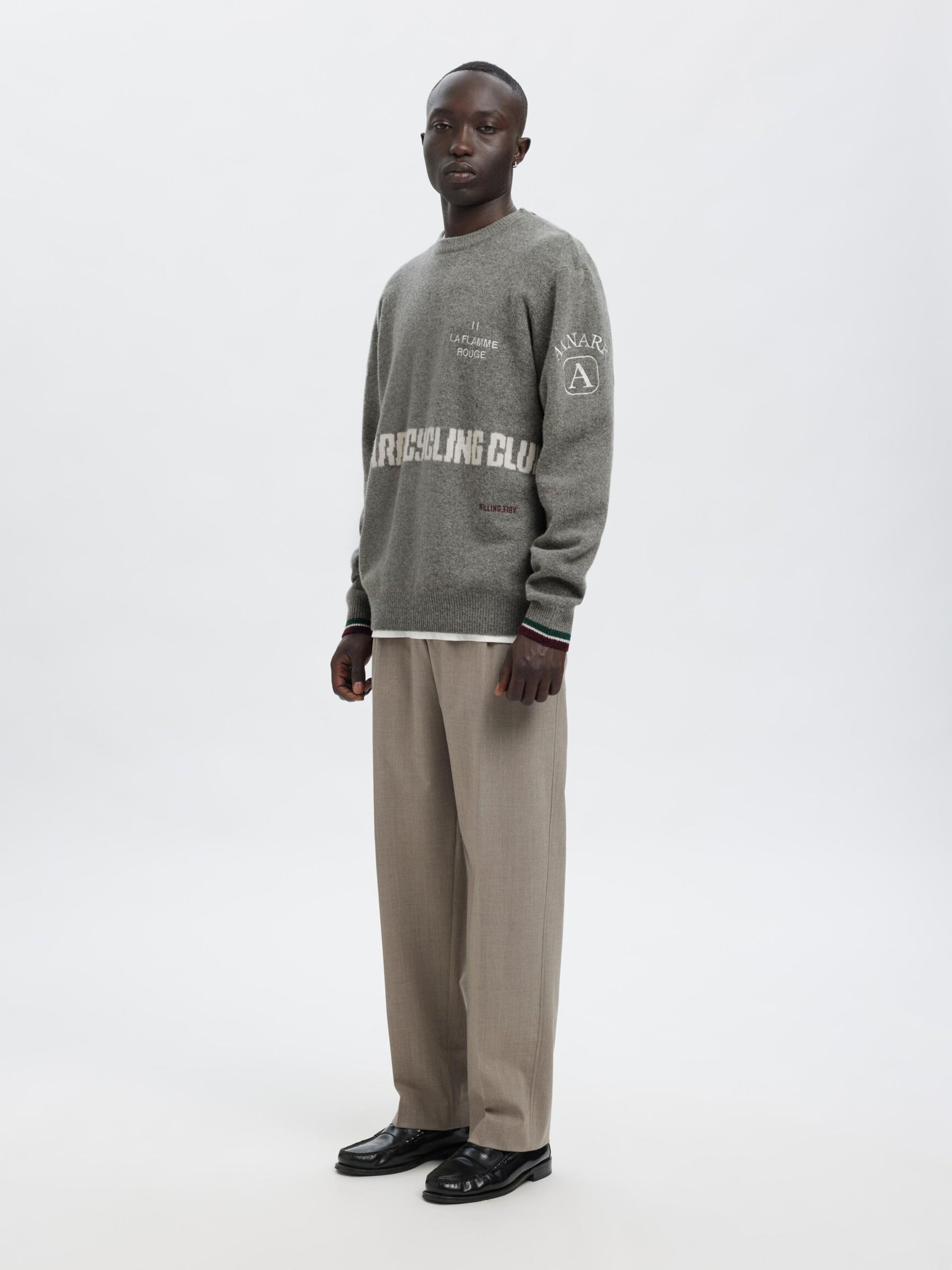 REGULAR FIT KNITTED PULLOVER