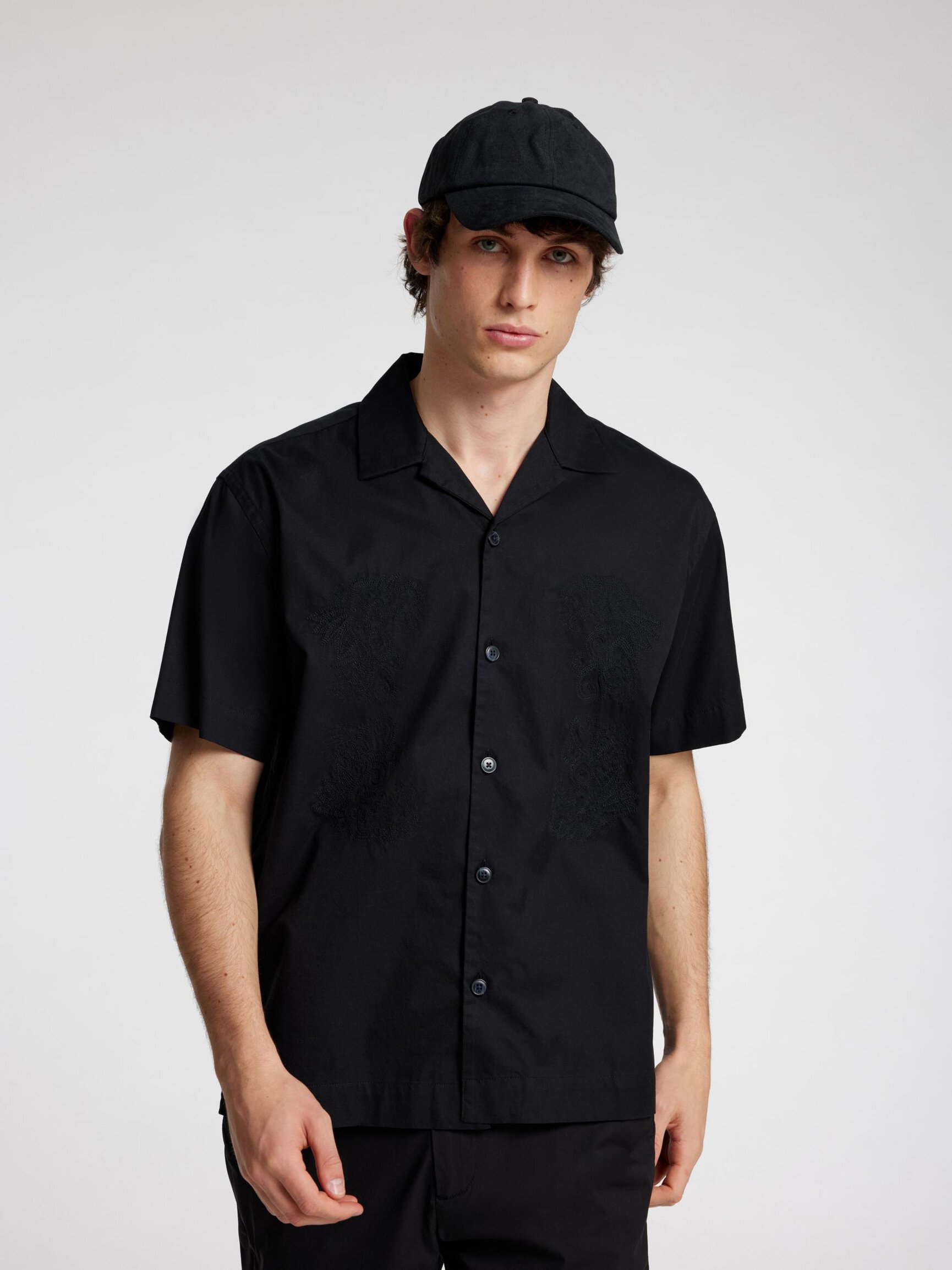 KOSZULA Z KRÓTKIM RĘKAWEM