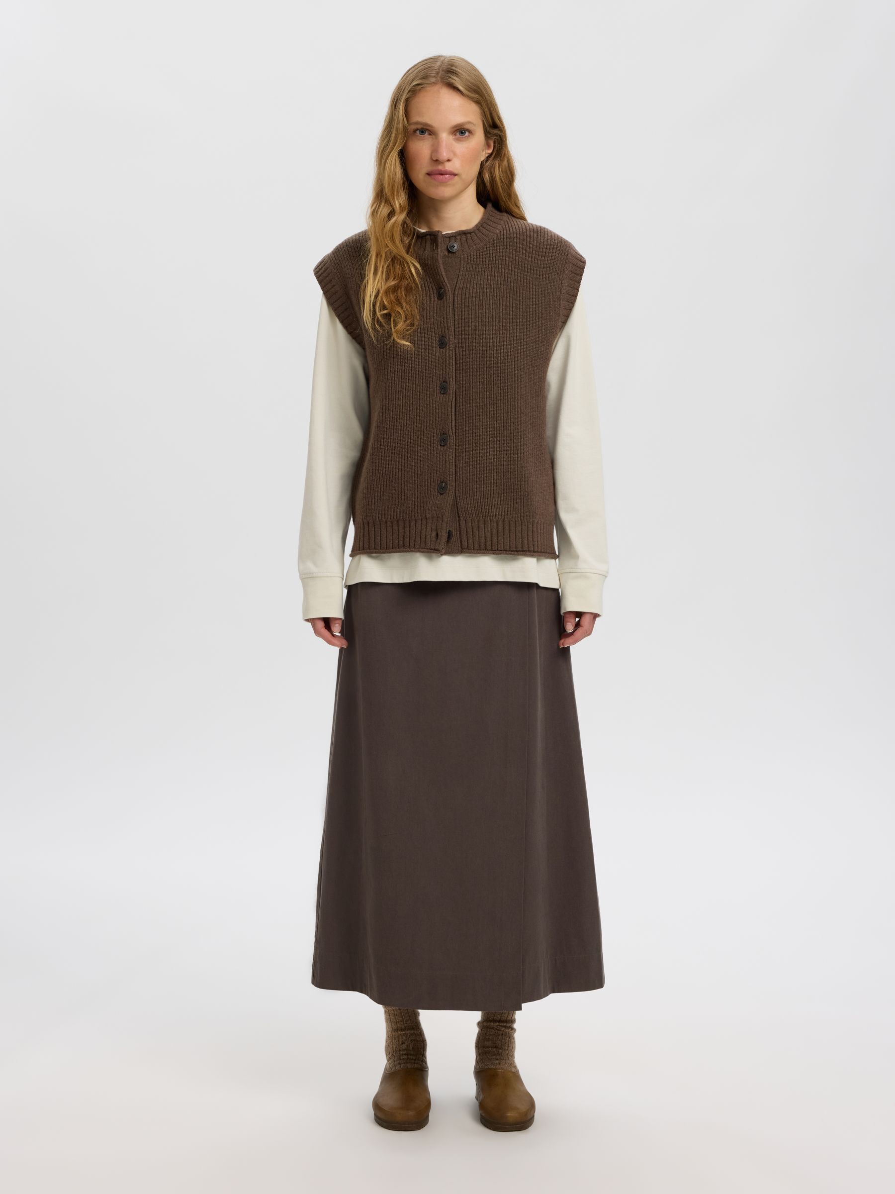 WOOL KNITTED VEST