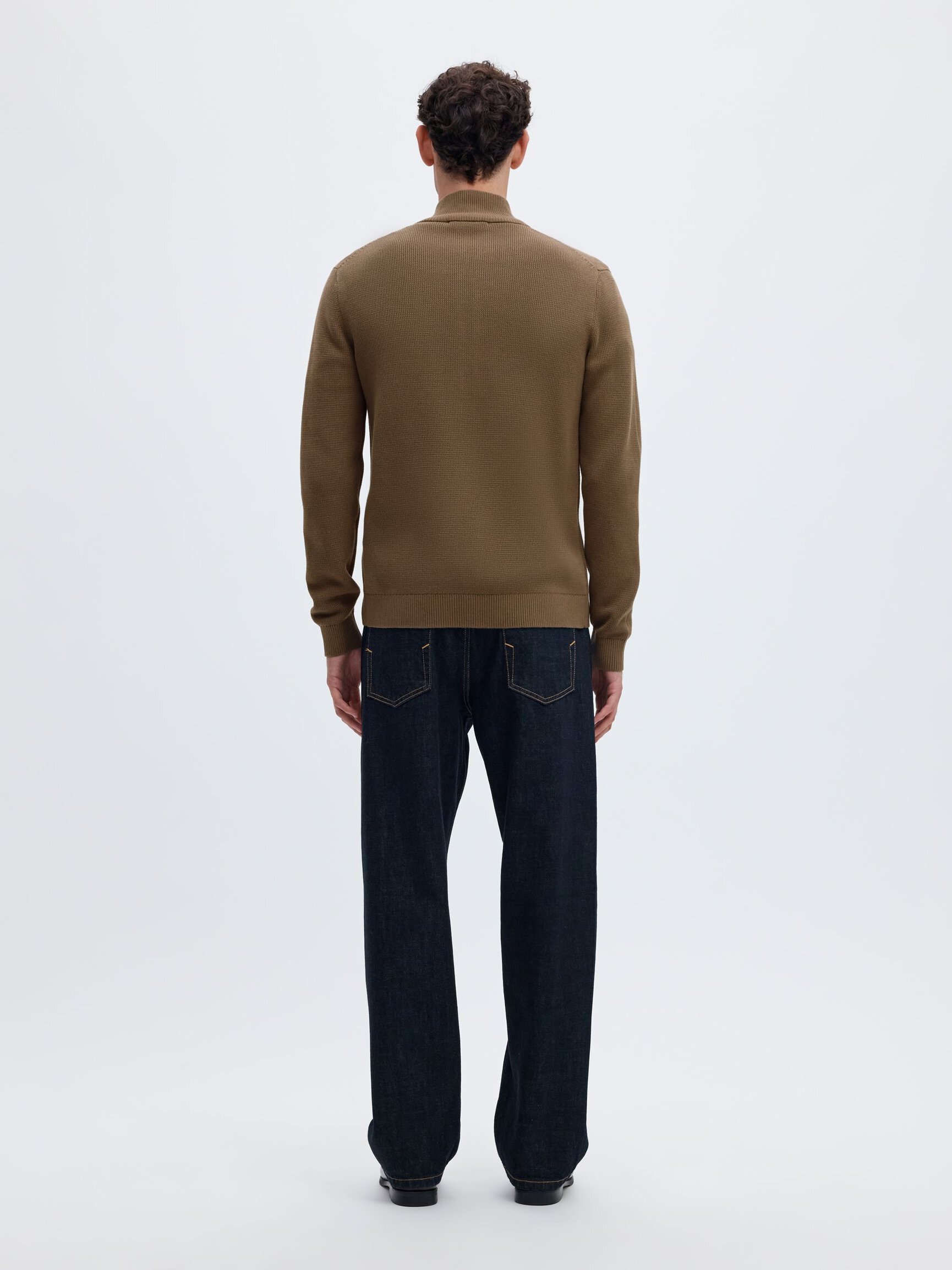 ZIPPED HIGH NECK PULLOVER