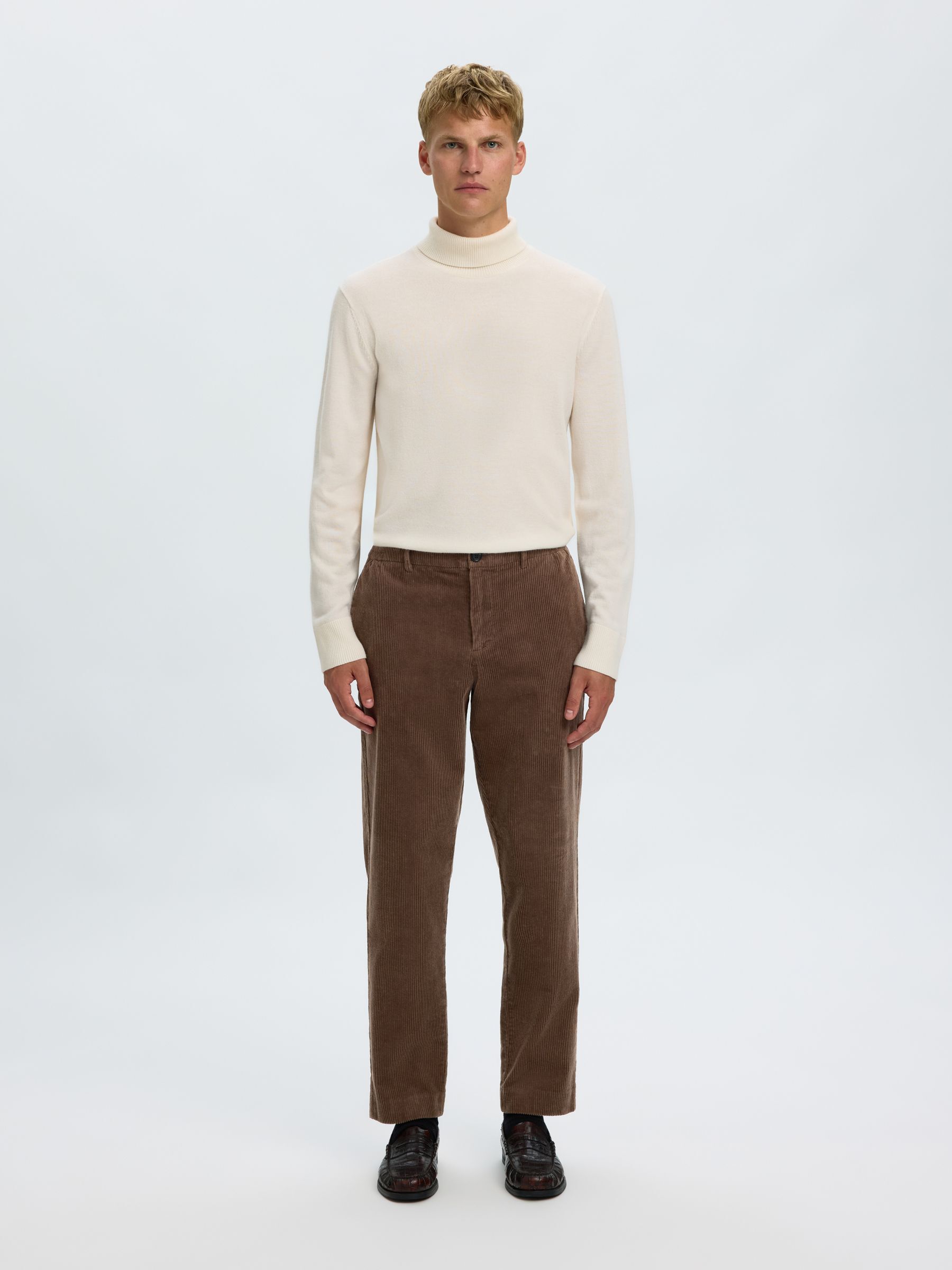 190 REGULAR TAPERED FIT JEANS