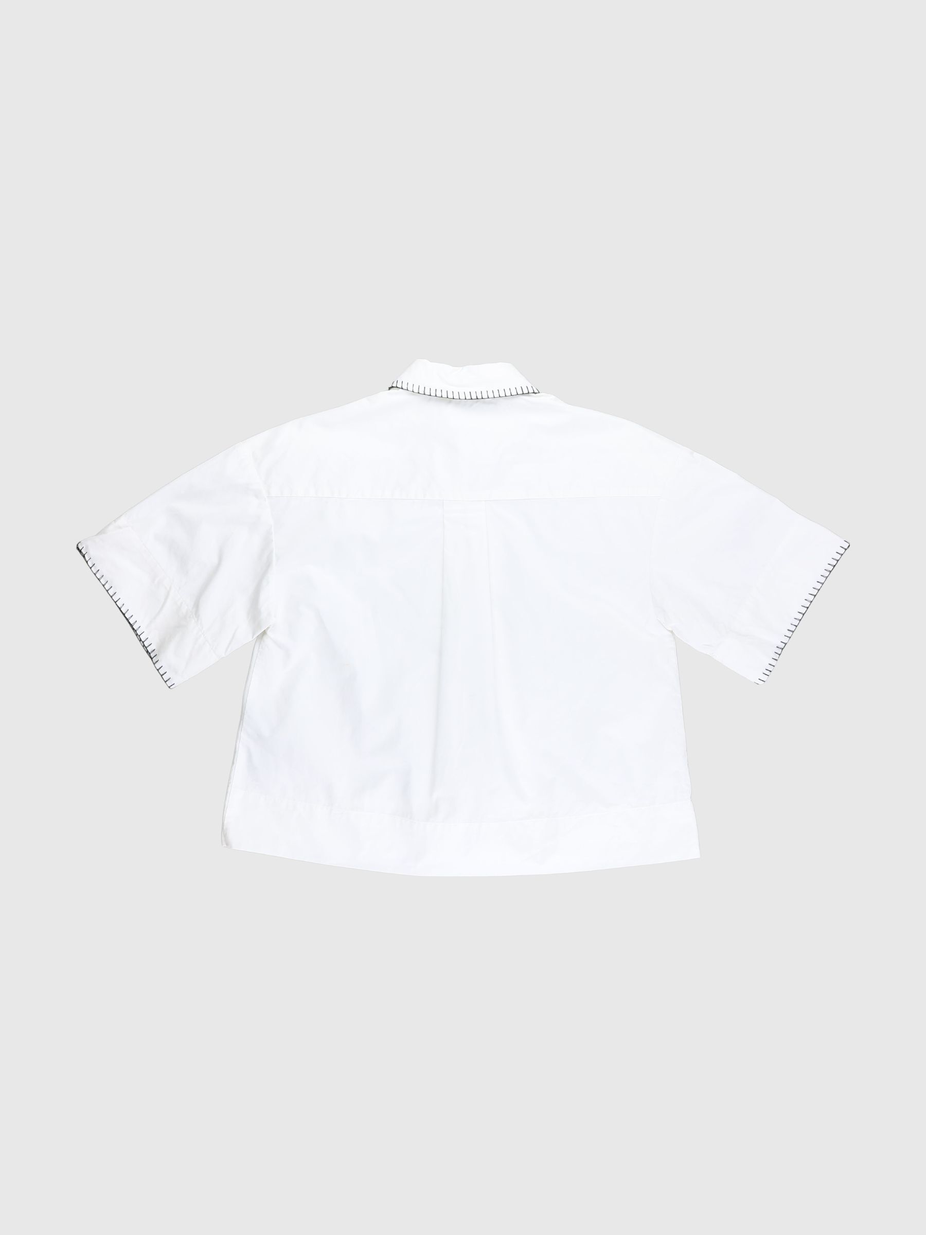 SHORT SLEEVED CROPPED SHIRT