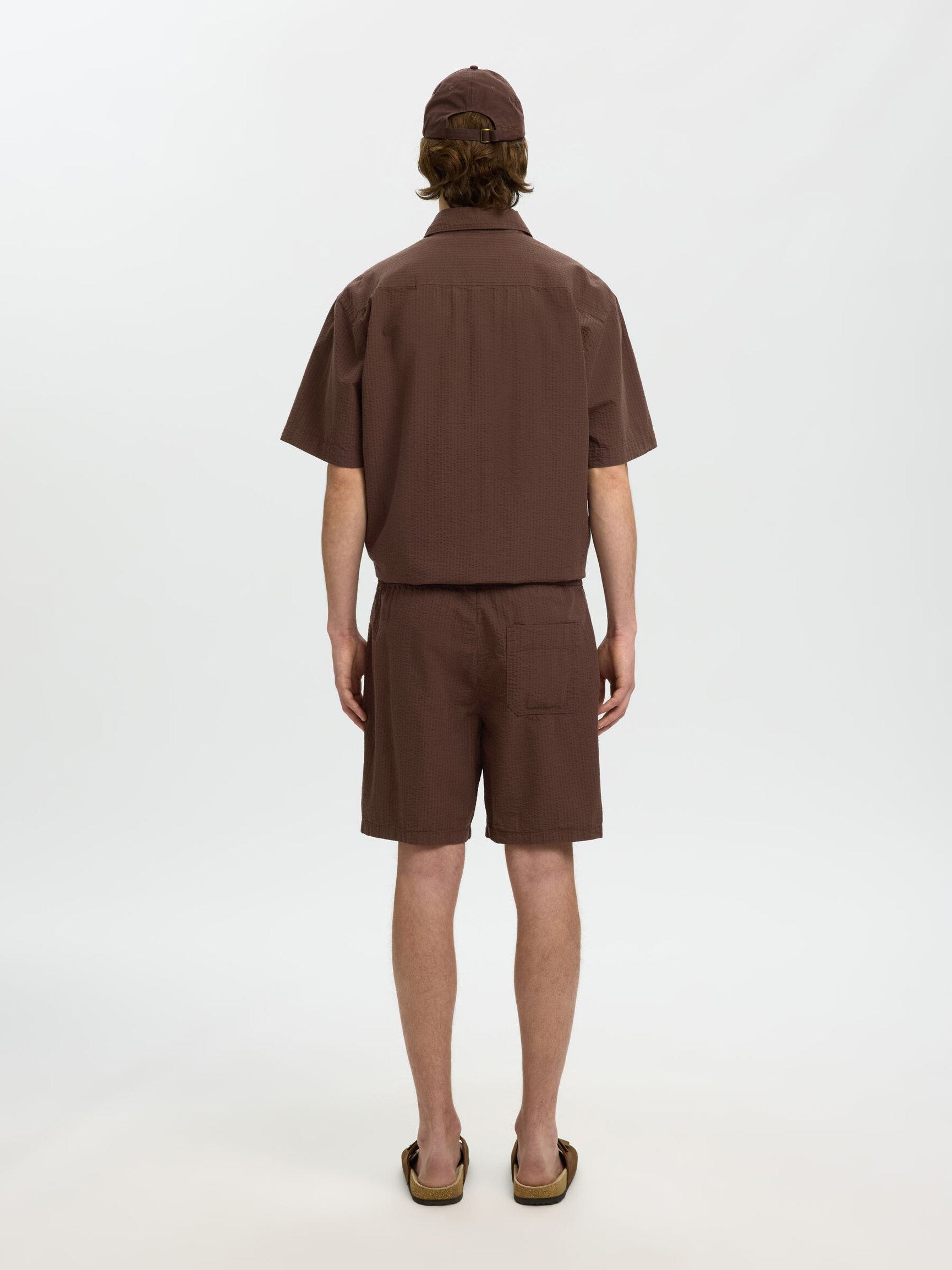 REGULAR FIT SEERSUCKER SHORTS