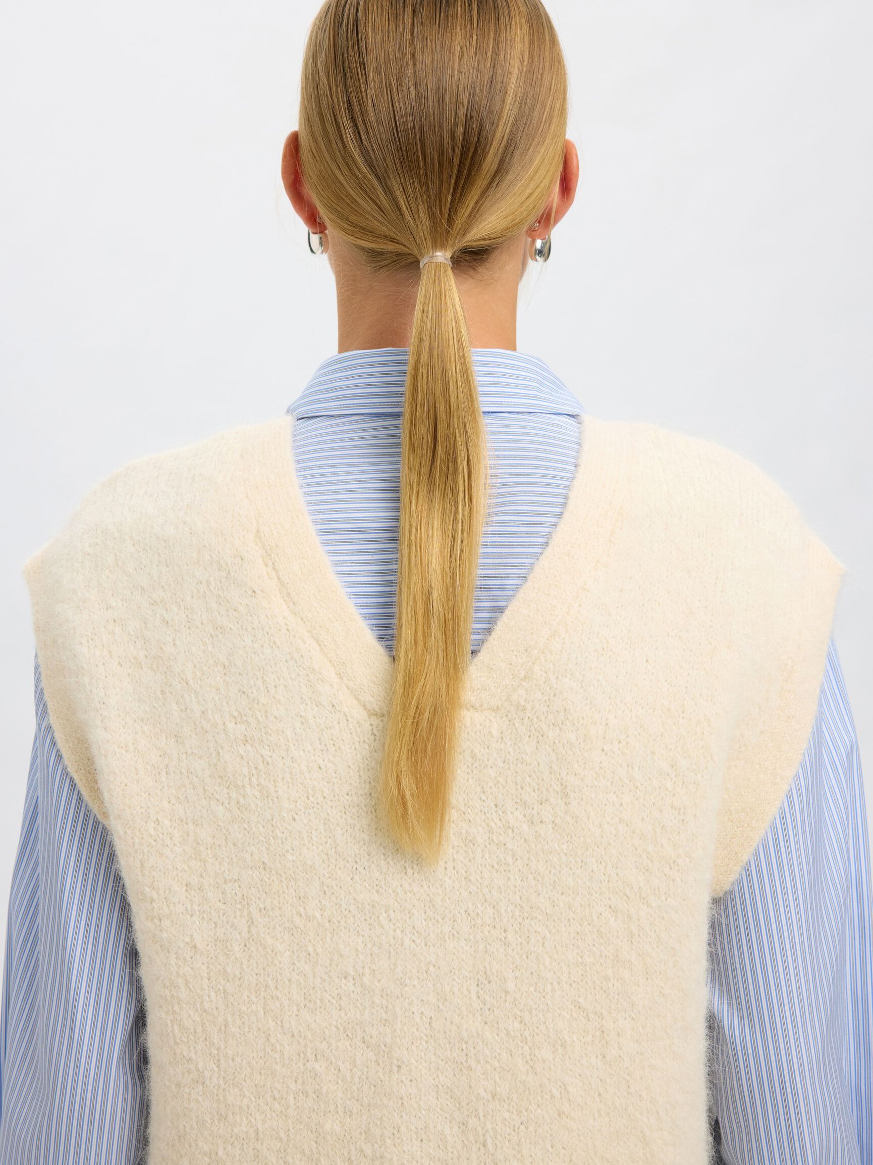 ALPACA WOOL BLEND KNITTED VEST