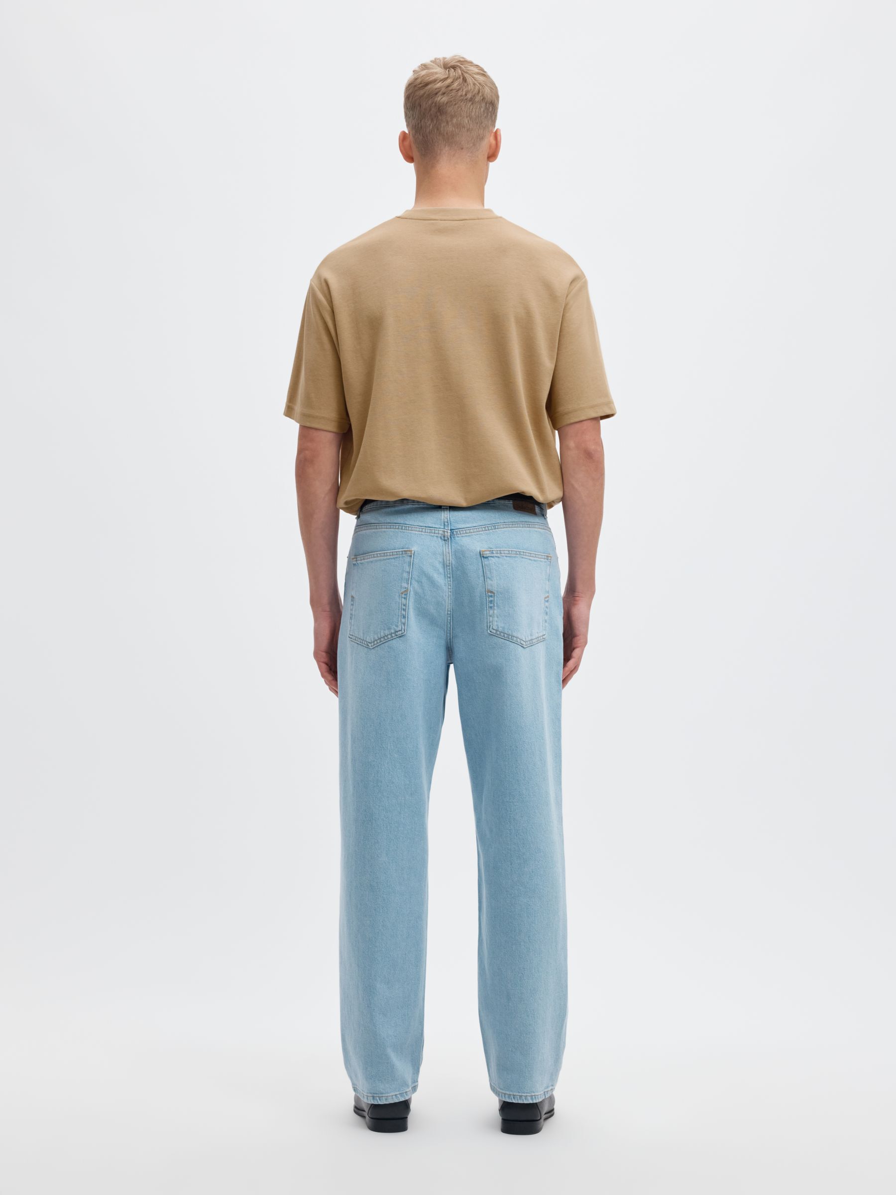 LOOSE FIT T-SHIRT