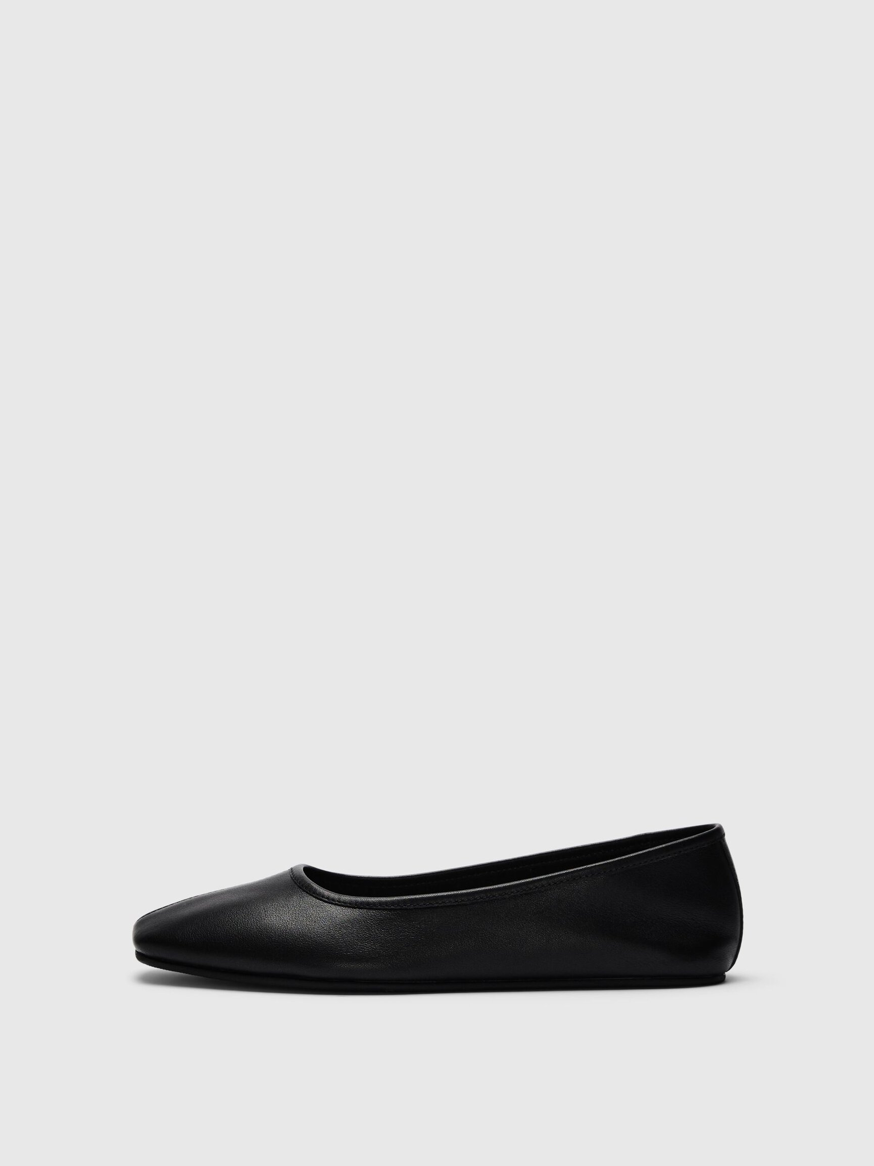 LEATHER BALLET FLATS